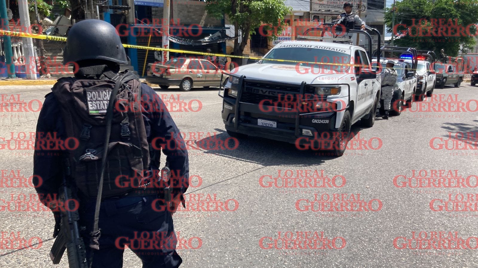 Hallan vehículo abandonado con 3 hombres asesinados en Las Cruces, Acapulco