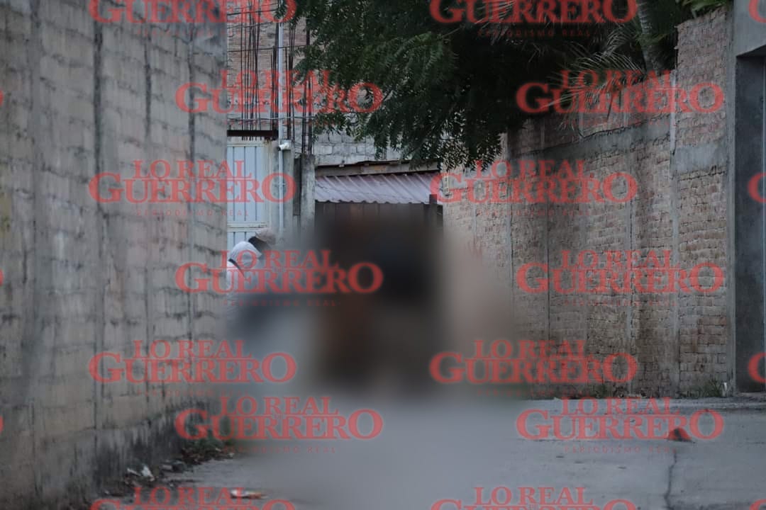 Hallan a un hombre torturado y asesinado a balazos, en Zumpango del Río; familiares se llevan el cadáver