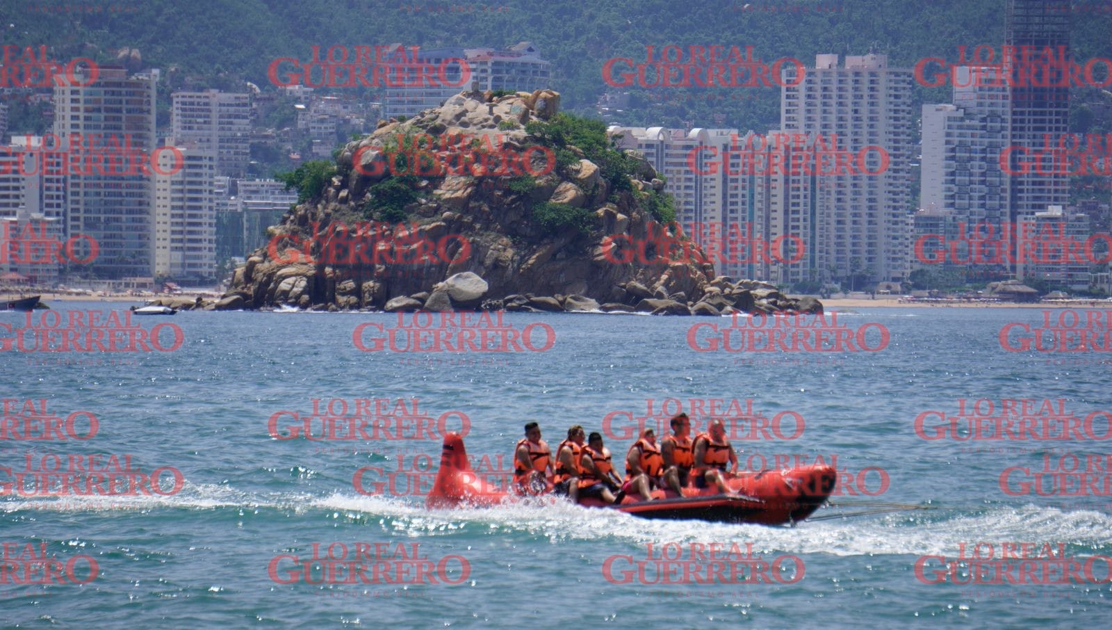 A la baja renta de deportes acuáticos en Acapulco  *No se están alcanzando las expectativas, indican el presidente de la Unión de Sociedades Cooperativas Vanguardia Por Guerrero.