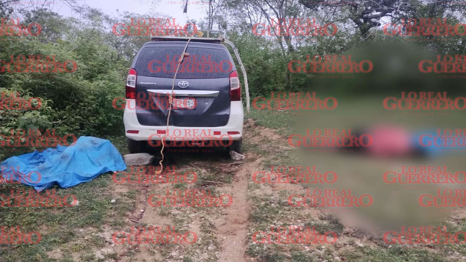 Hallan a dos hombres maniatados y asesinados a balazos en la comunidad de Apalani, Acapulco