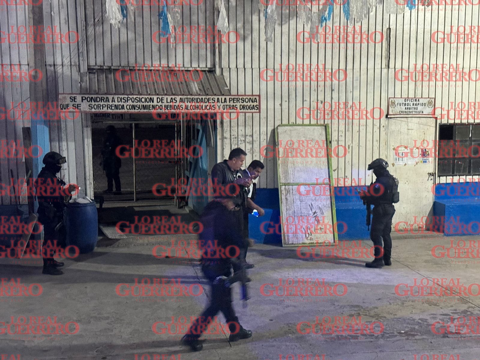 Hieren a balazos a “El Nalo”, en el acceso de la cancha de Los Ángeles, en Chilpancingo