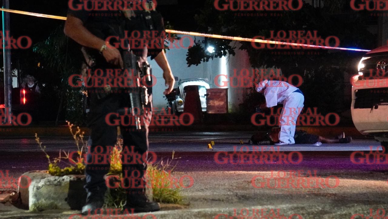 Atacan a sujeto sobre costera  *La víctima quedo tendida casi frente a la gasolinera del fraccionamiento Las Playas.