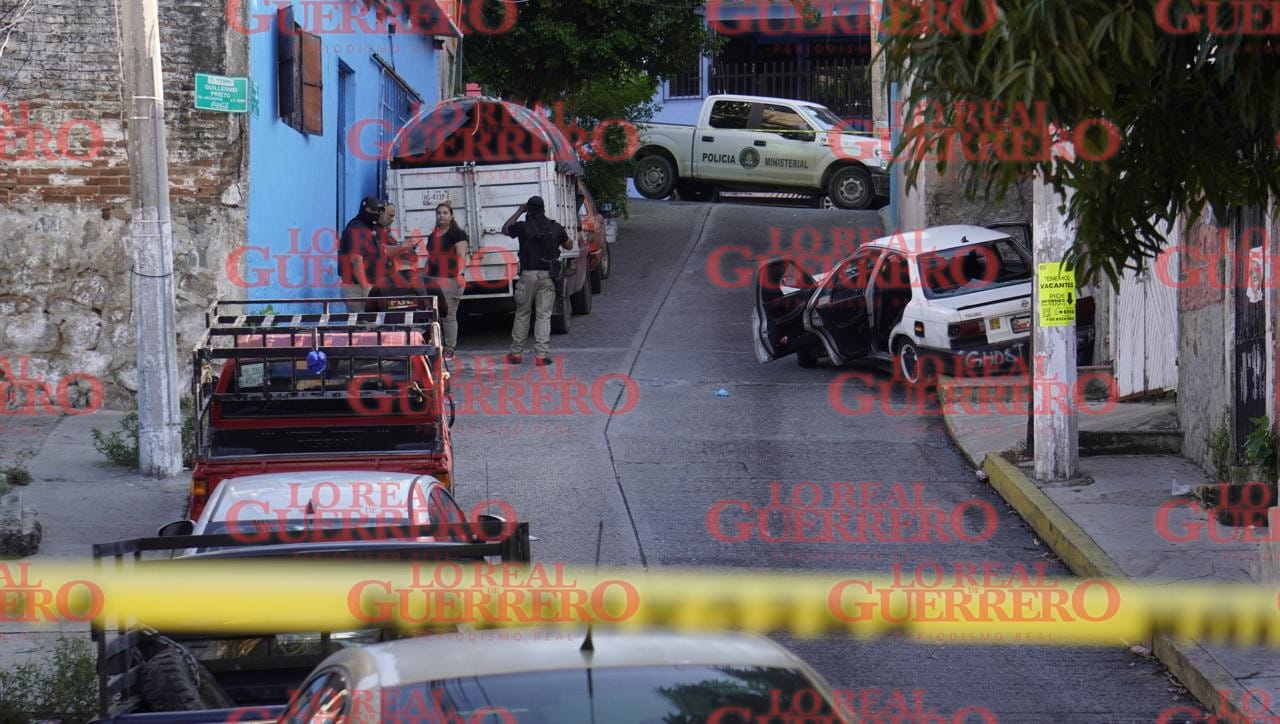 Balean colectivo y hieren a tres personas  *Dos de las víctimas son madre e hija, quienes recibieron heridas leves cuando viajaban en la parte trasera del vehículo.