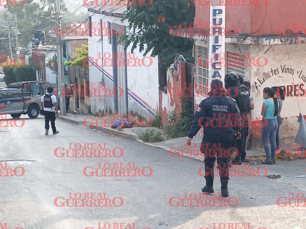 Matan a un joven en la colonia Vistahermosa de Chilpancingo  *** La víctima iba en compañía de su esposa qué resultó ilesa  Leopoldo Calderón