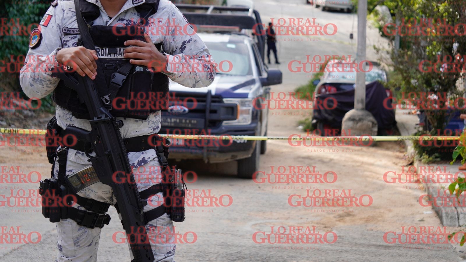 Localizan cadáver barranco de Acapulco  *Sus atacantes habrían arrastrado el cuerpo según rastros de sangre que quedaron en la zona.