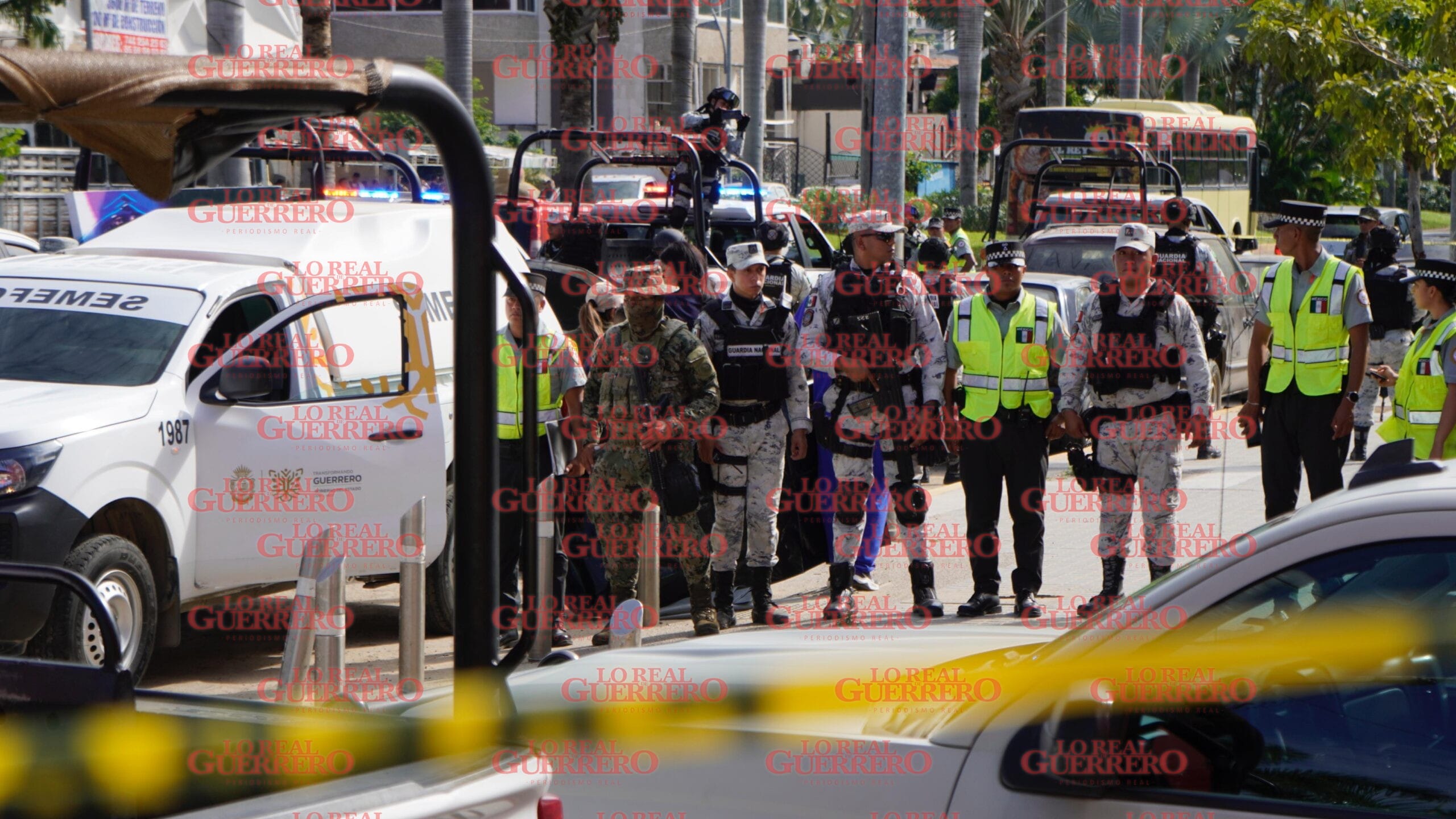 Localizan restos humanos dentro de vehículo en la zona hotelera de Acapulco  *El coche fue abandonado frente a un casino ubicado en la colonia Icacos, a unos metros de la playa.