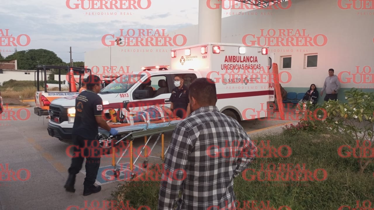 Trágico accidente en la Costa Grande deja dos lesionados  *El reporte preliminar indica dos personas sin vida y por lo menos 10 lesionados llevados a un hospital.