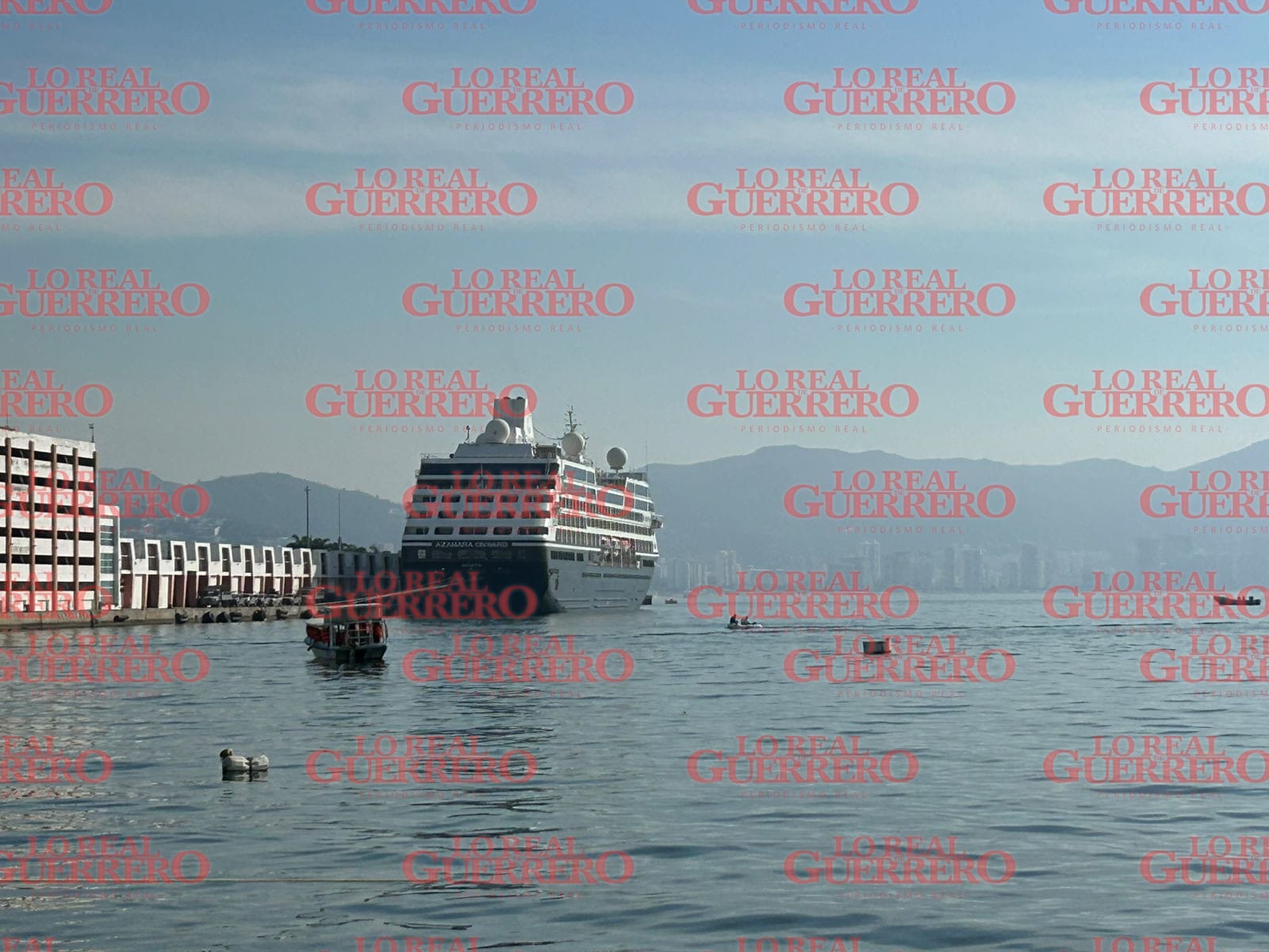 Llega el último crucero del año a Acapulco  *Trae consigo pocos turistas quienes bajaron a disfrutar de los atractivos con los que cuenta el puerto.