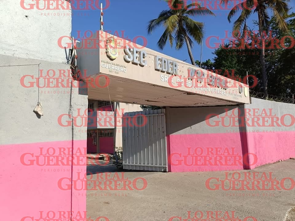 No todas las escuelas de Acapulco regresaron a clases  *Se reportan algunos planteles perteneciente al SNTE que no recibieron alumnos por su paro en Acapulco.