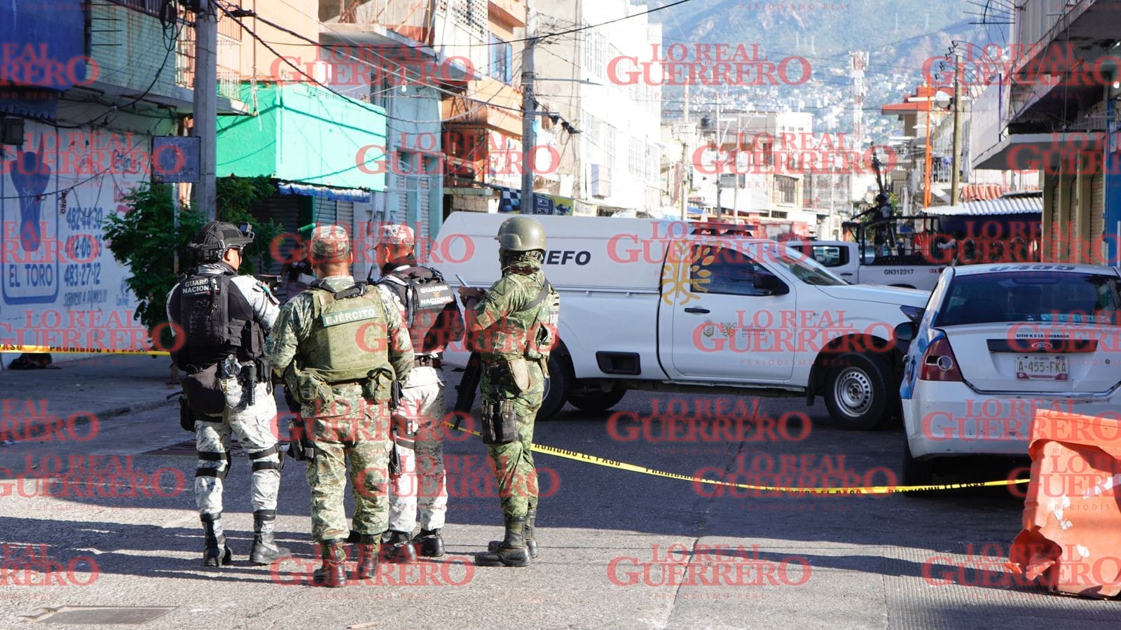 Lo privan de la vida con arma blanca cerca del “tamarindo”  *La víctima quedó sin signos vitales afuera de una cremeria donde acudieron elementos de seguridad de los tres niveles de gobierno.