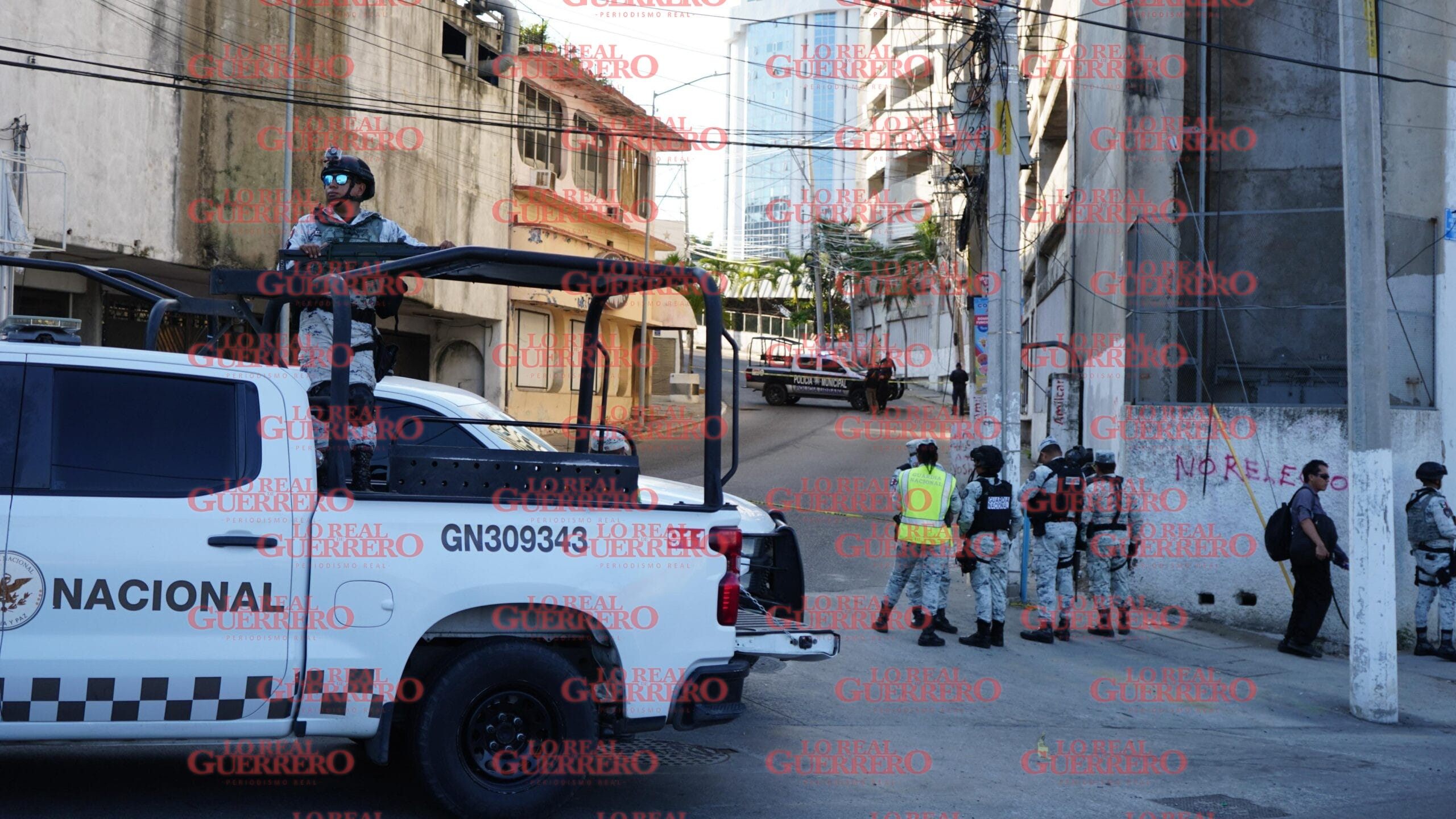 Localizan cadáver afuera de Tabares en Acapulco  *Fue la mañana de este martes cuando se ubicó el cuerpo en un callejón aledaño a la llamada “costera vieja”.