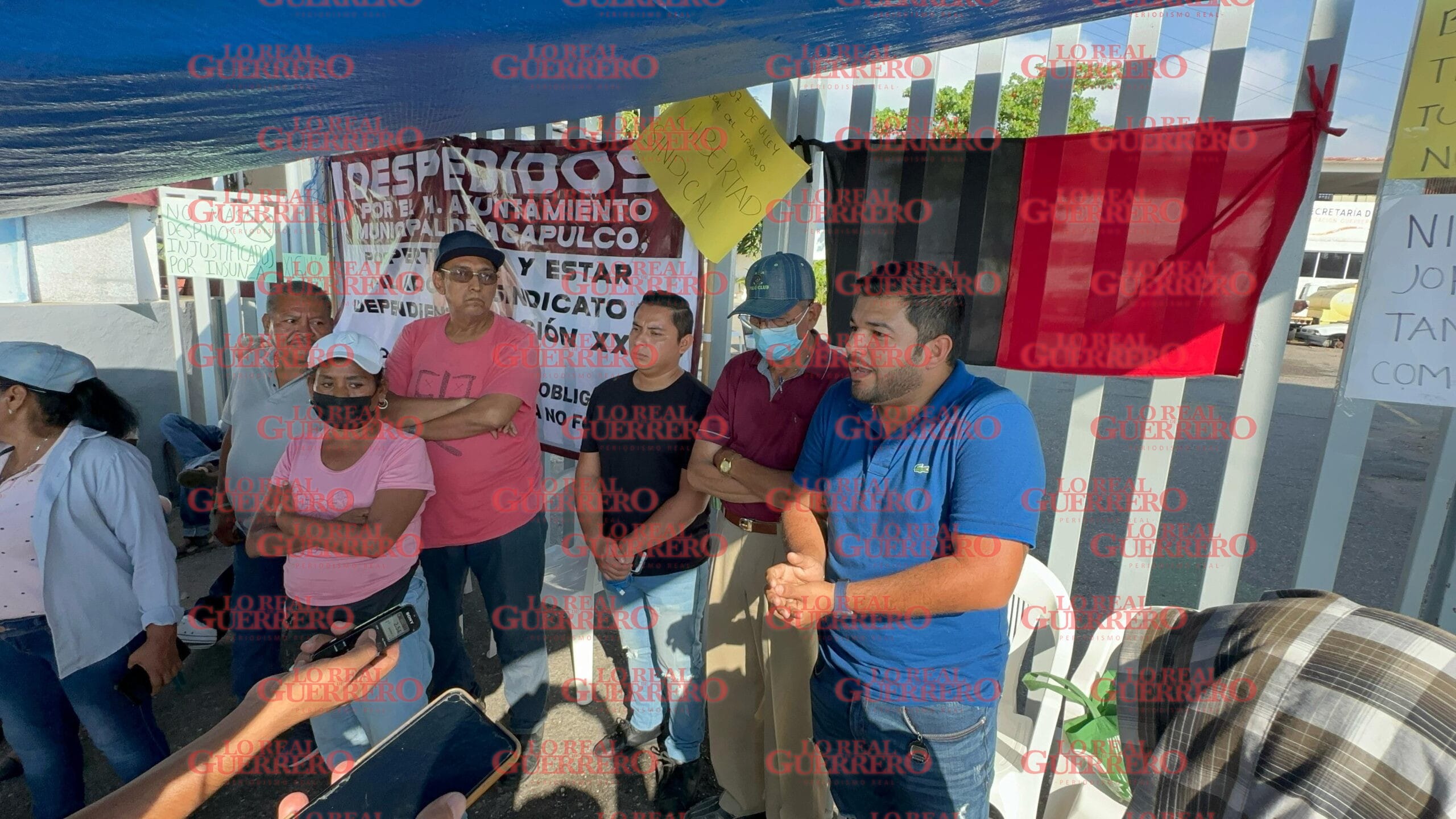 Vuelven a tomar la ex zona militar en Acapulco  *Los manifestantes son trabajadores del Ayuntamiento quienes fueron despedidos injustificadamente.