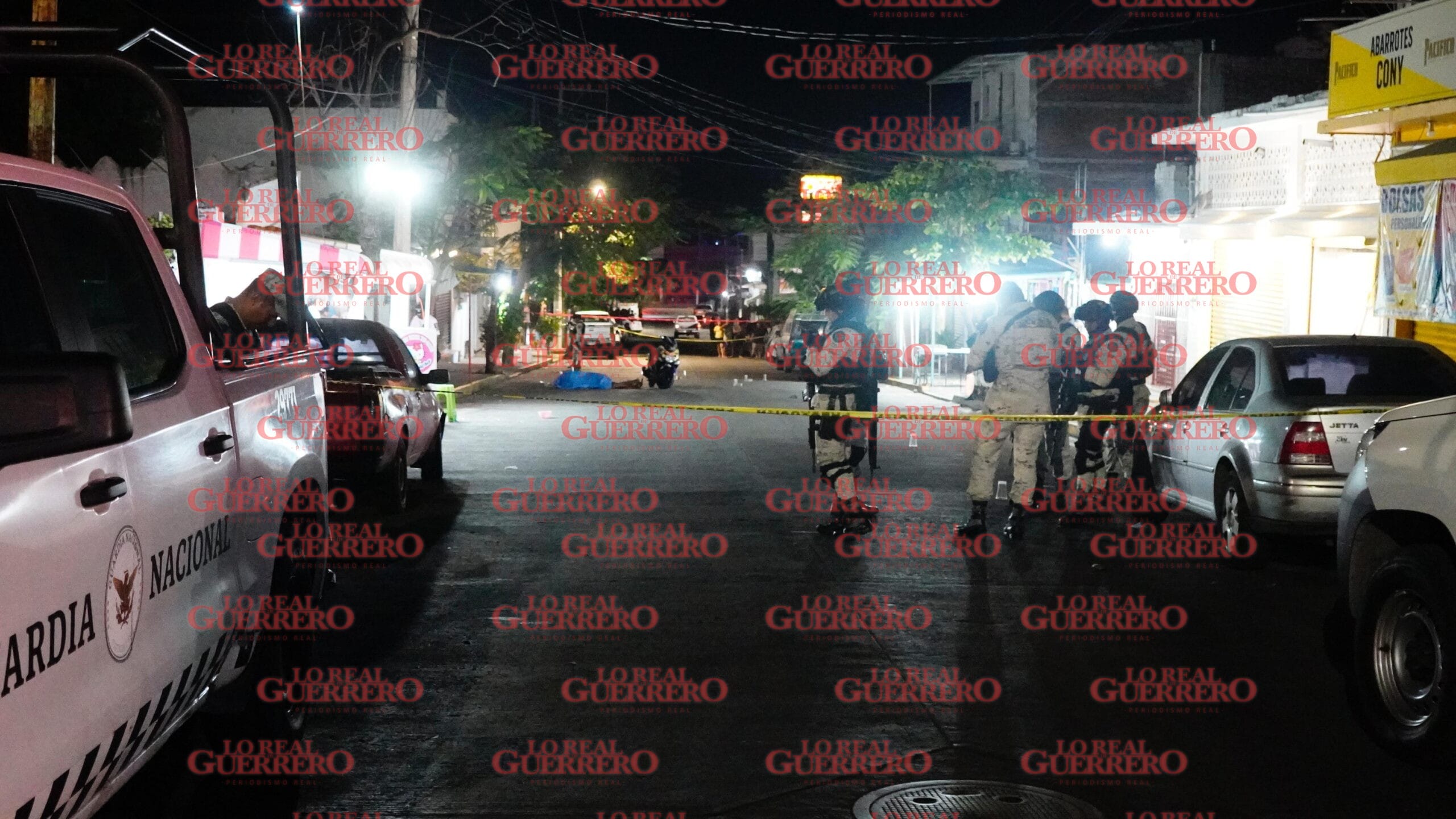 Ataque armado en colonia de Acapulco deja 3 muertos  *** Trascendió que la mujer y un menor serían víctimas colaterales