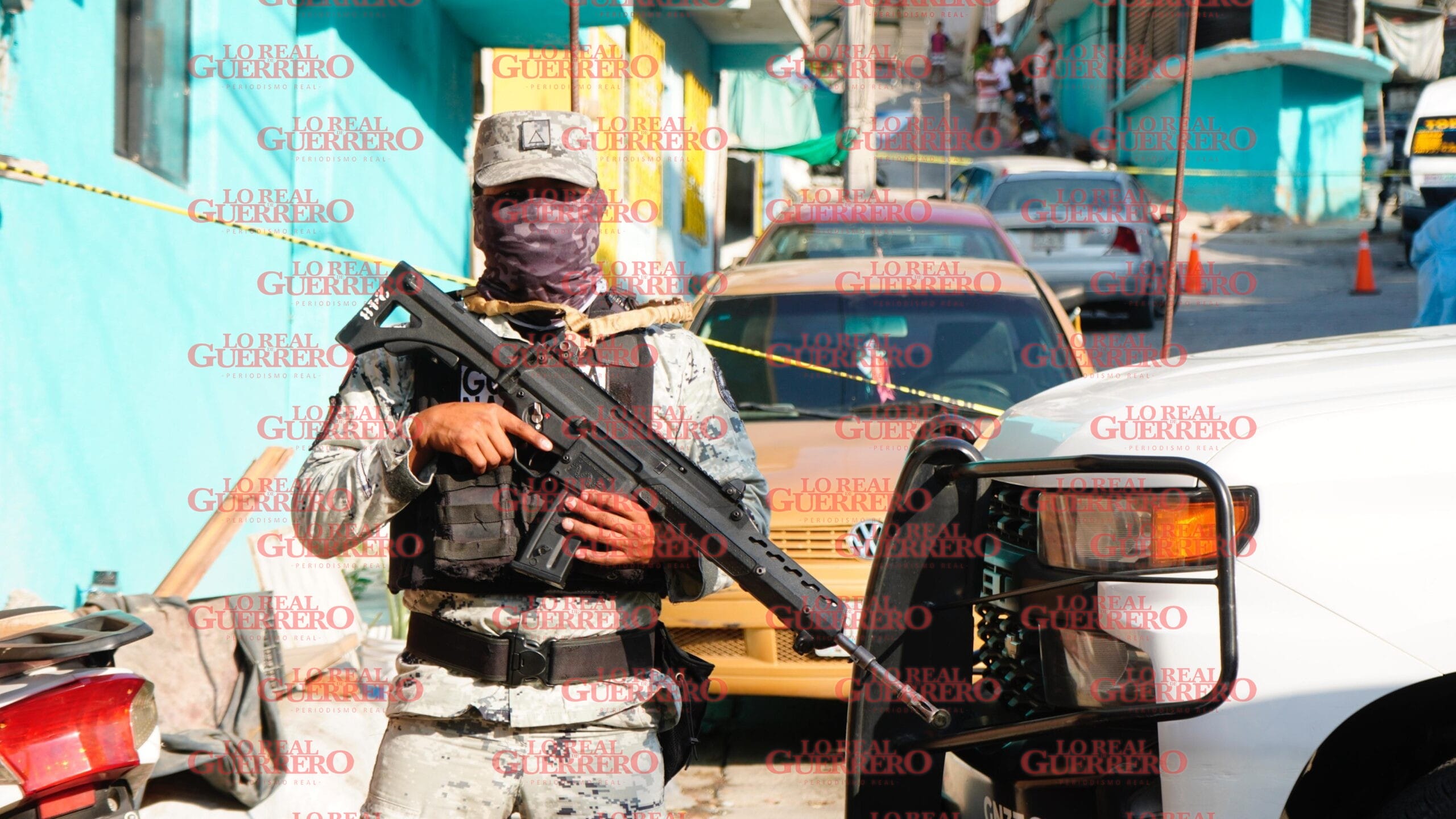 Balean a checadora de urvan en la Antorcha Revolucionaria  * Le dispararon por lo menos en siete ocasiones cuando se encontraba en su lugar de trabajo.