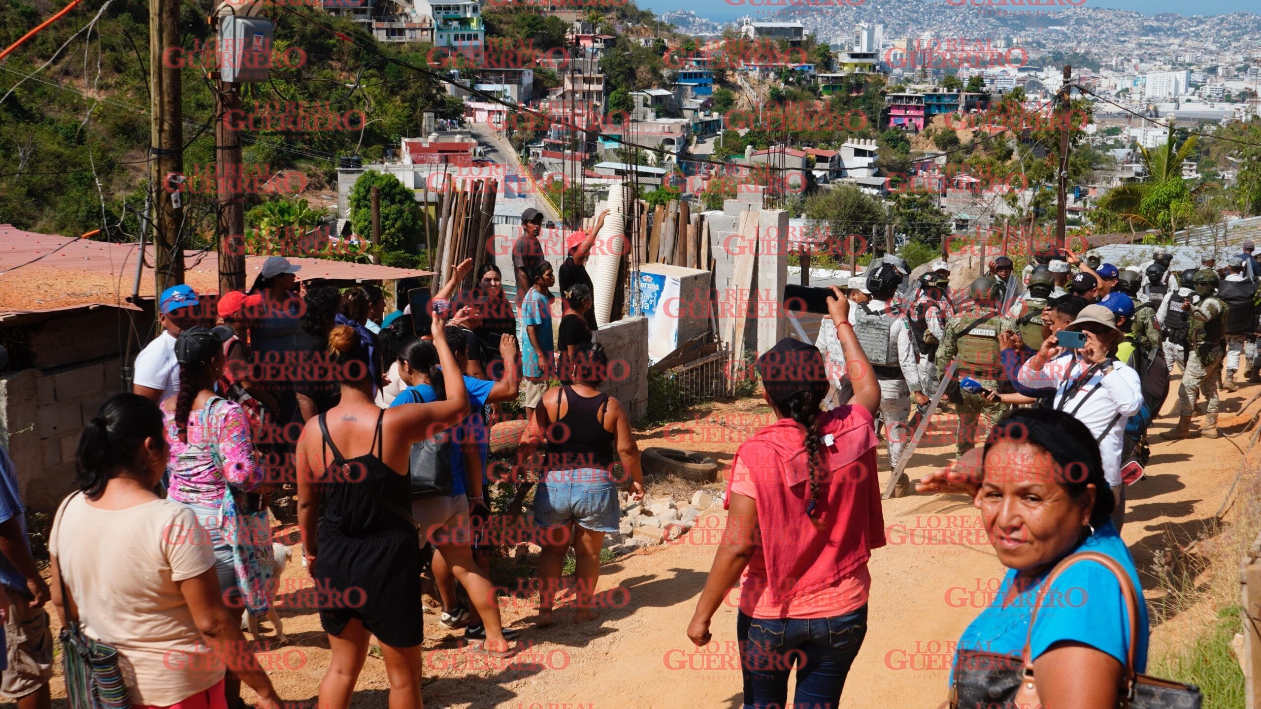 Desalojan asentamientos irregulares en el Veladero  *Autoridades federales destruyeron al menos 10 casas, cercas y postes que dotaban de energía eléctrica de forma irregular a invasores.