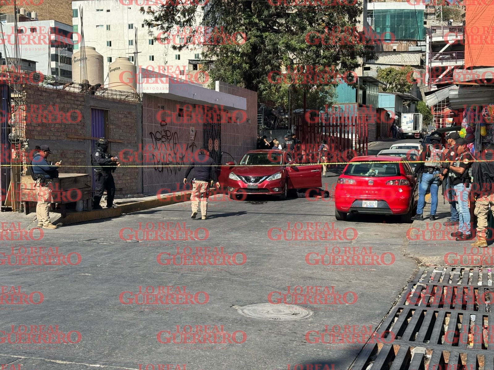 Ataque armado deja un policía del IPAE muerto y un proveedor de carne herido, en Chilpancingo  *** Los dos agentes, uno de los cuales resultó ileso, custodiaban al comerciante