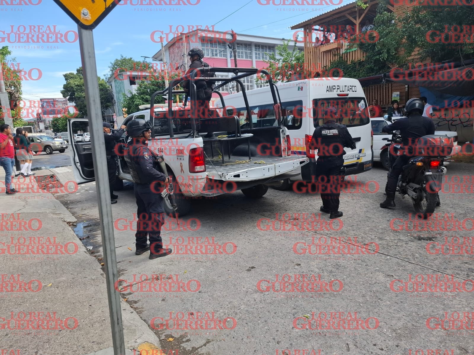 Se le encasquilla el arma cuando intentaba atacar a un agente de Tránsito, en Chilpancingo