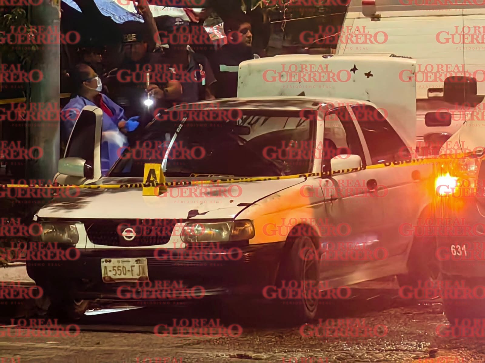 Abandonan taxi con restos humanos a un costado de la glorieta de la “Diana Cazadora”