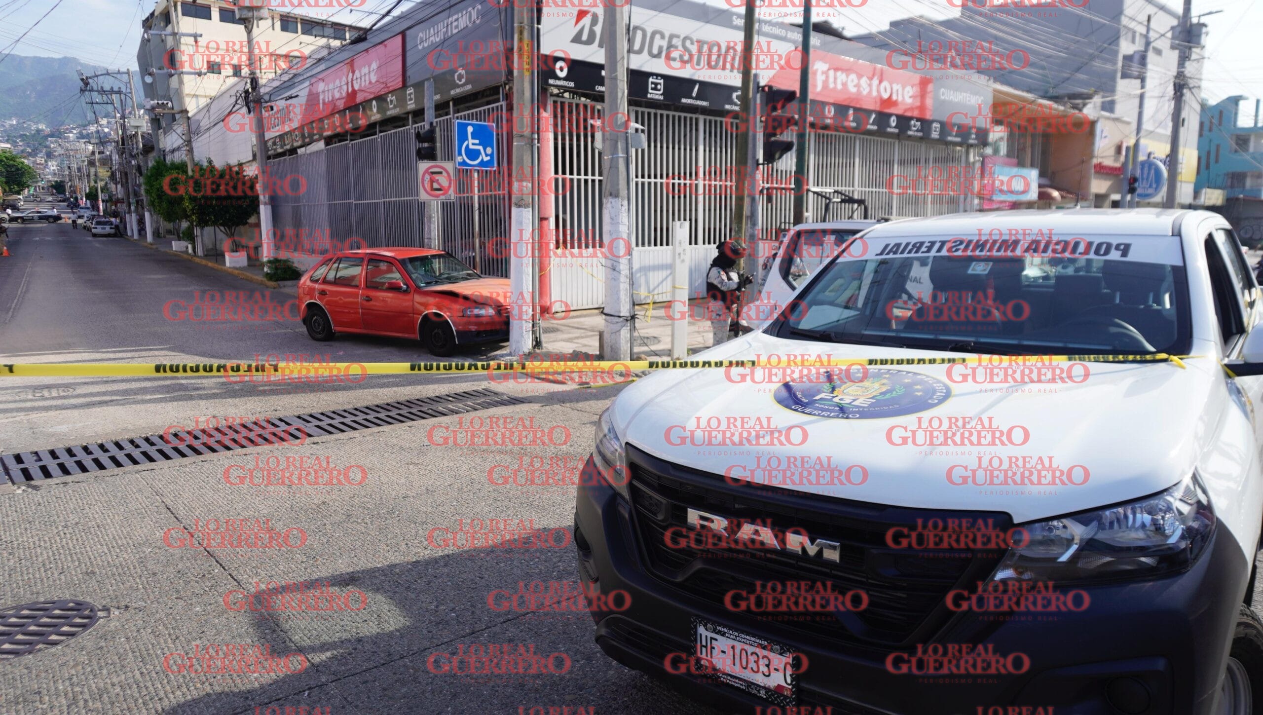 Balean a sujeto cuando circulaba por la Progreso en Acapulco