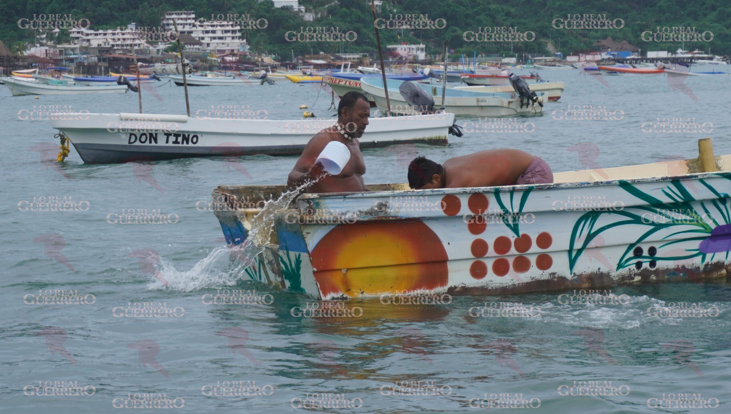 Lluvias dejan casas inundadas, calles encharcadas y lanchas hundidas en Acapulco