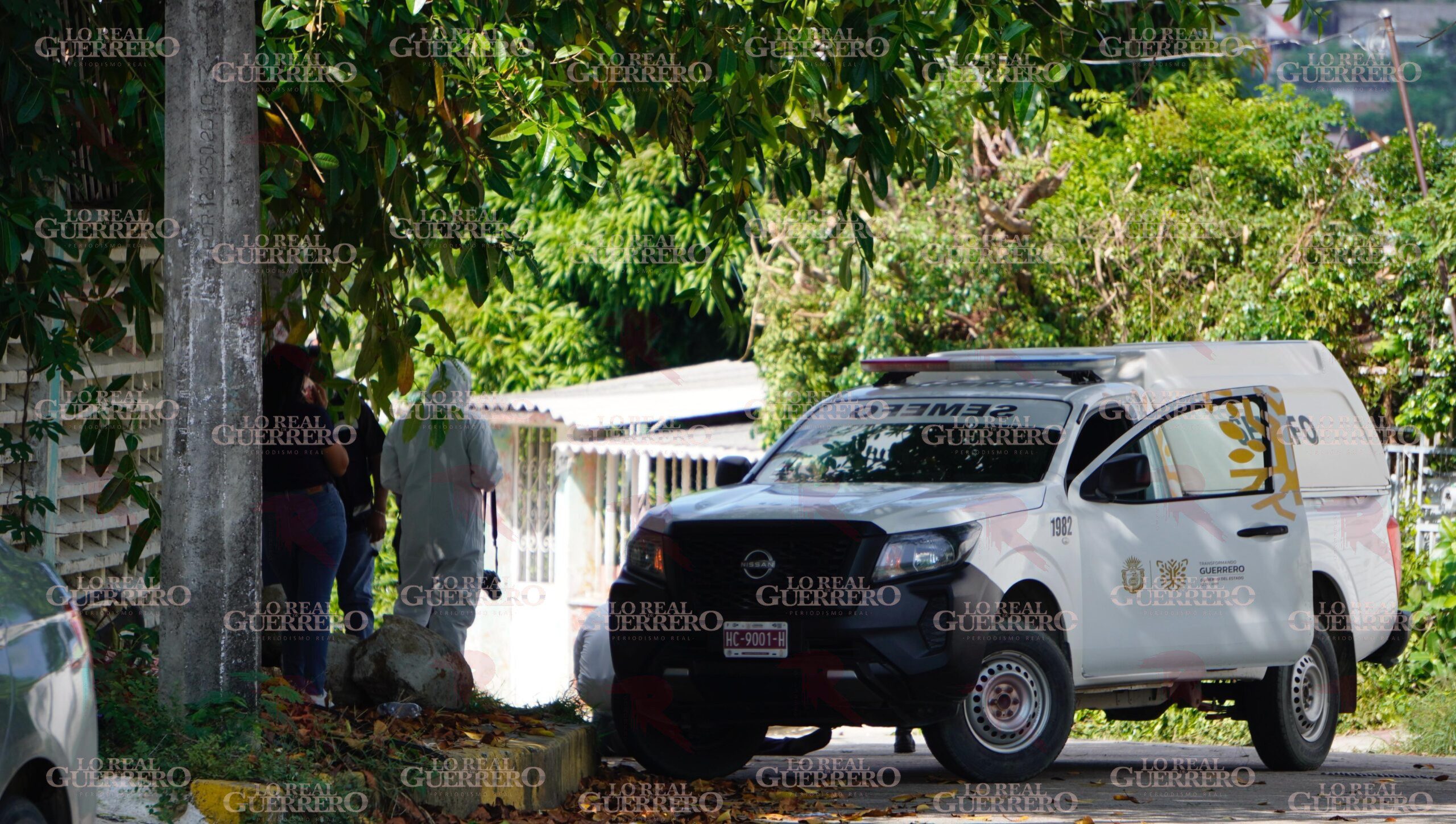 Tiran cadáver en la colonia Carabalí de Acapulco