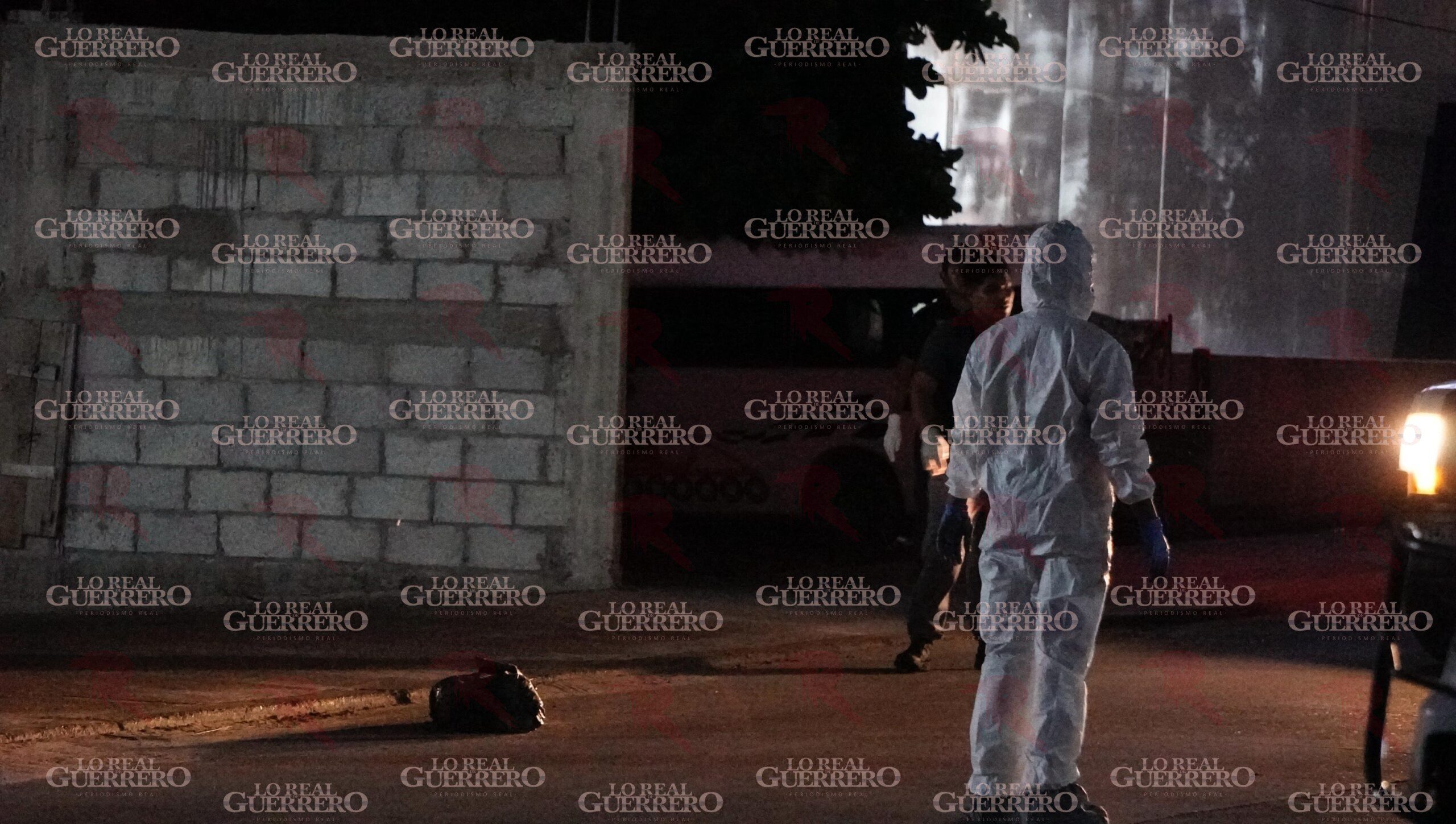 Abandonan restos humanos esparcidos en el bulevar Lázaro Cárdenas, en Acapulco