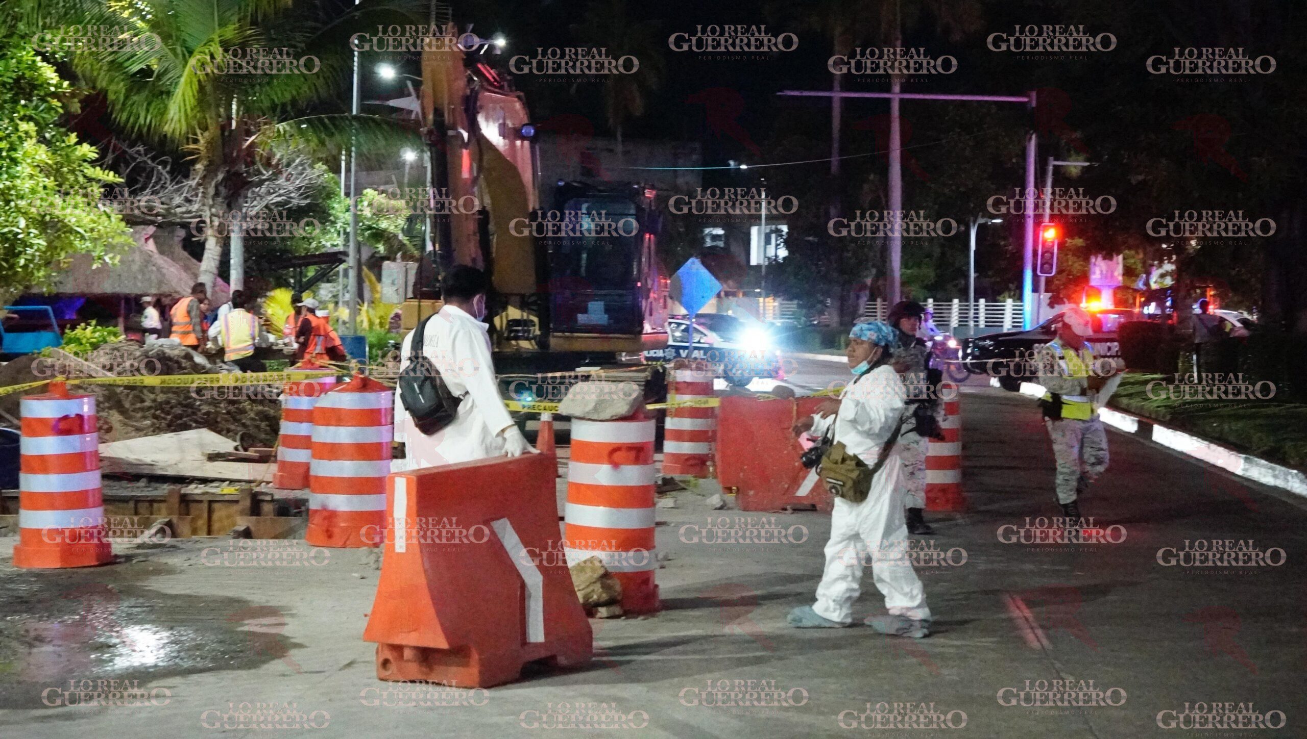 Balean a albañil en plena costera Miguel Alemán de Acapulco