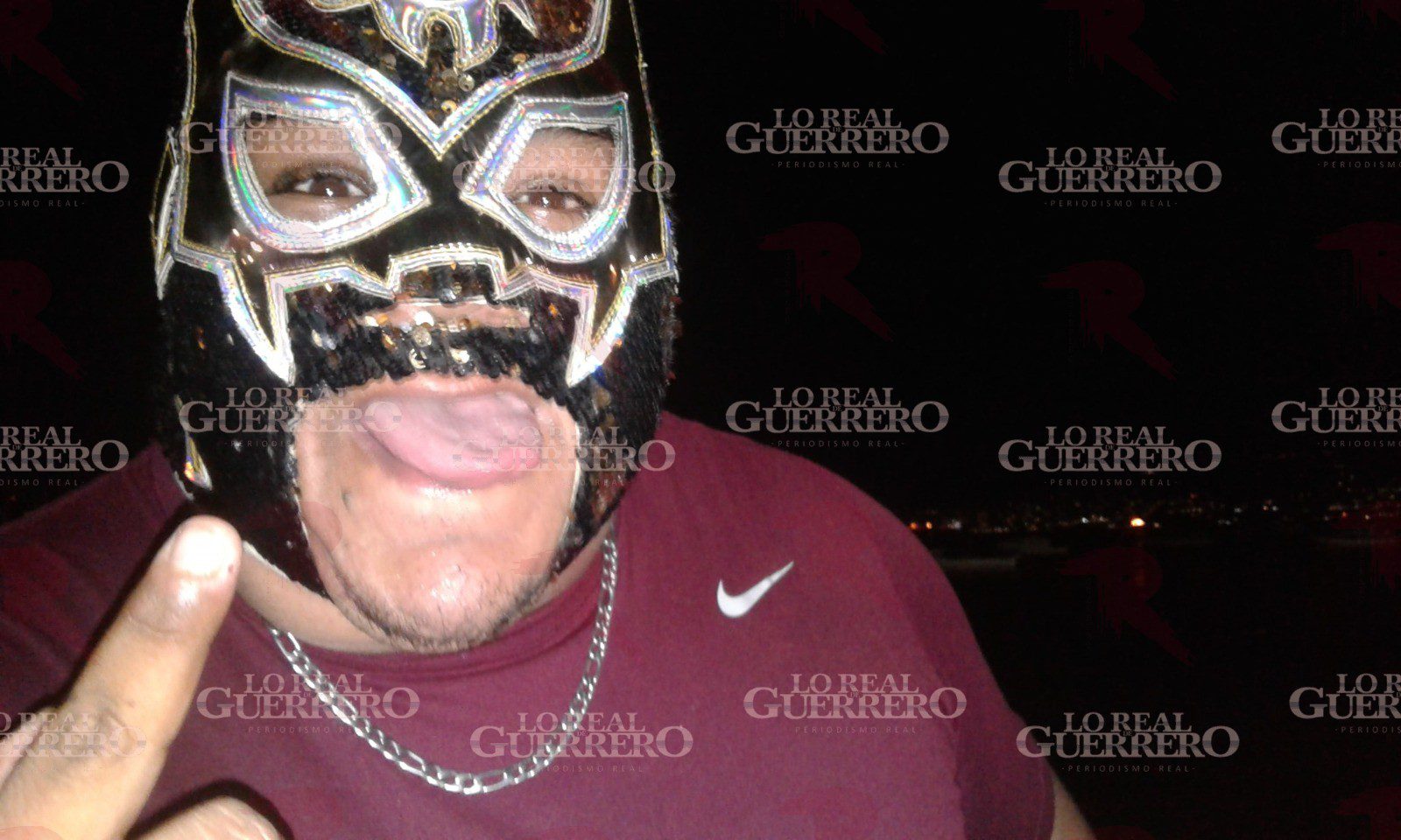 Muere el Demonio Chino Jr. a bordo de una urvan sobre la Autopista del Sol; era luchador originario de Acapulco