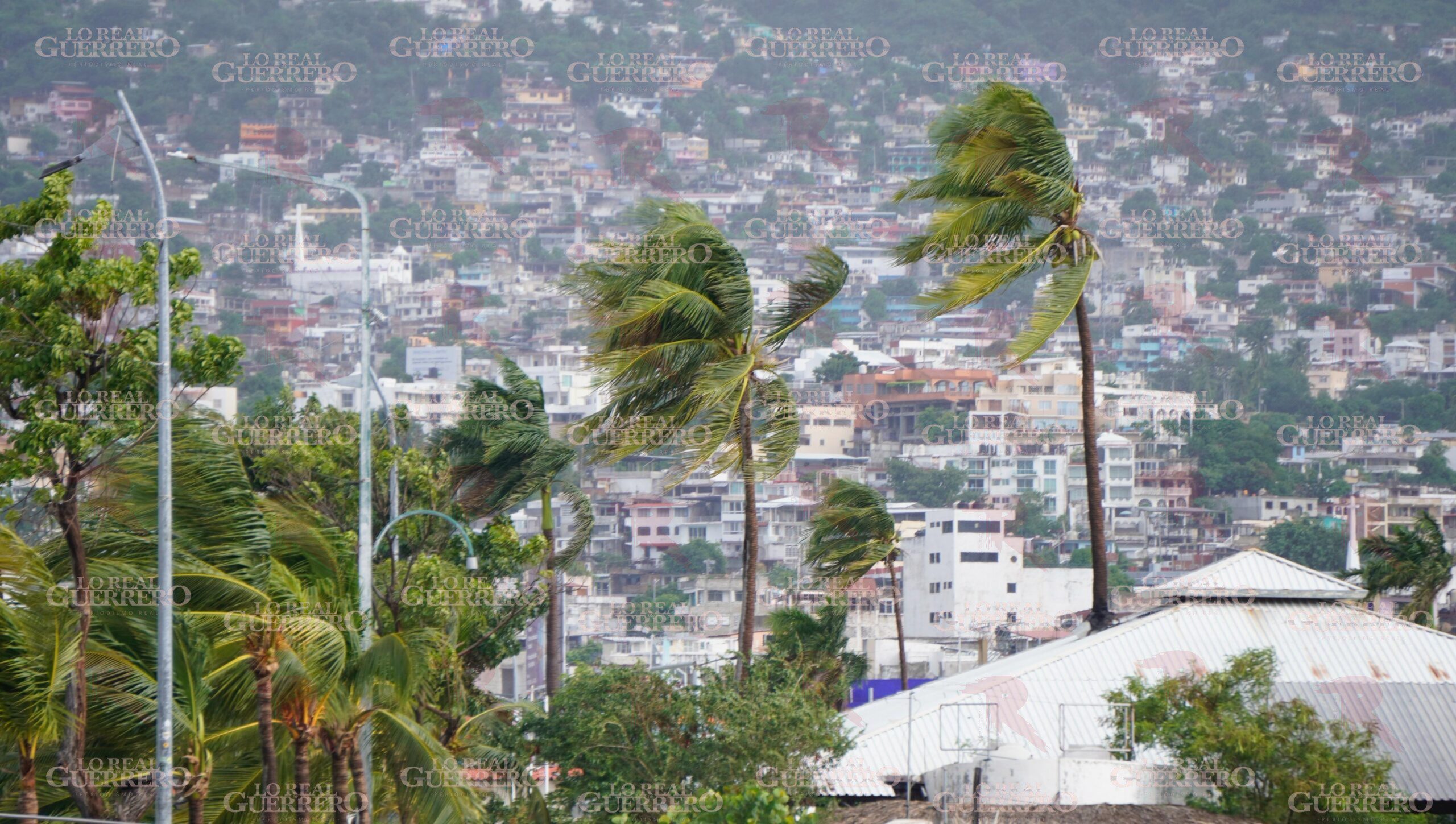 Por lluvias, cancelan arribo de crucero a Acapulco