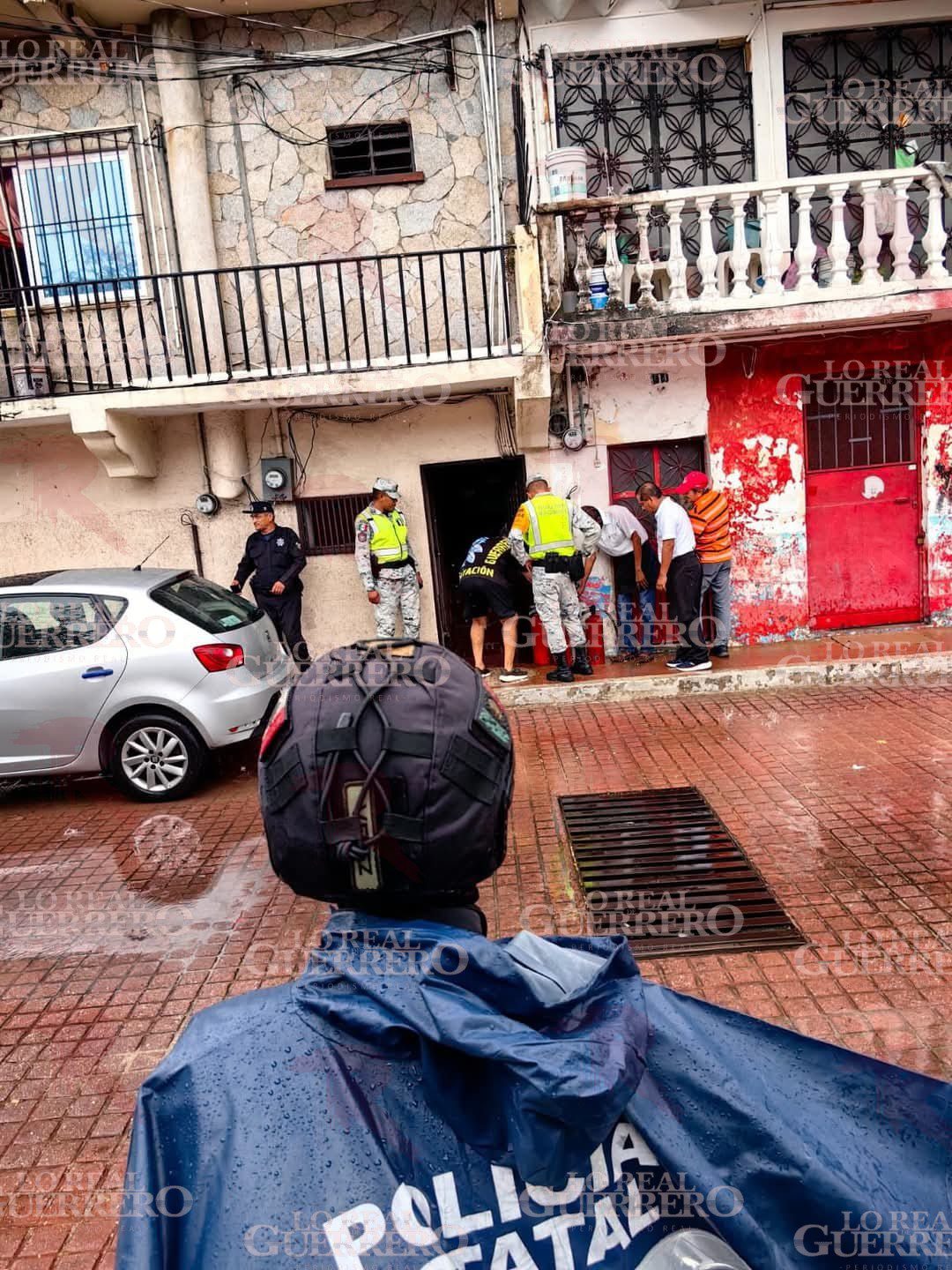 Se incendia parcialmente un departamento en la Costera de Acapulco