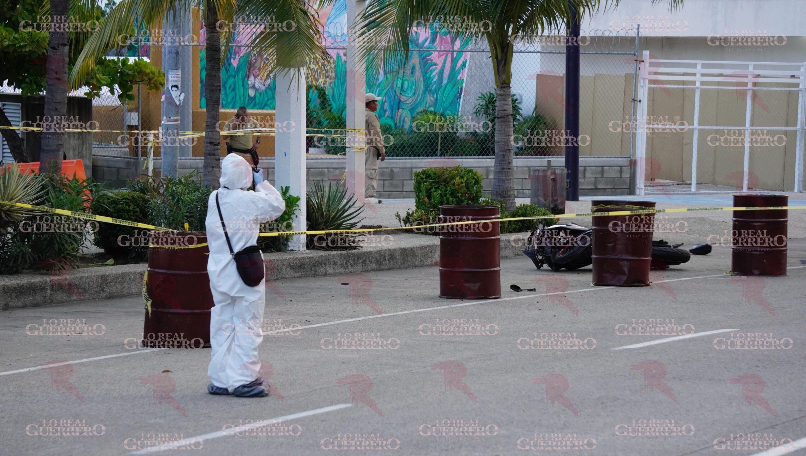 Mueren dos personas al derrapar en moto sobre la Costera