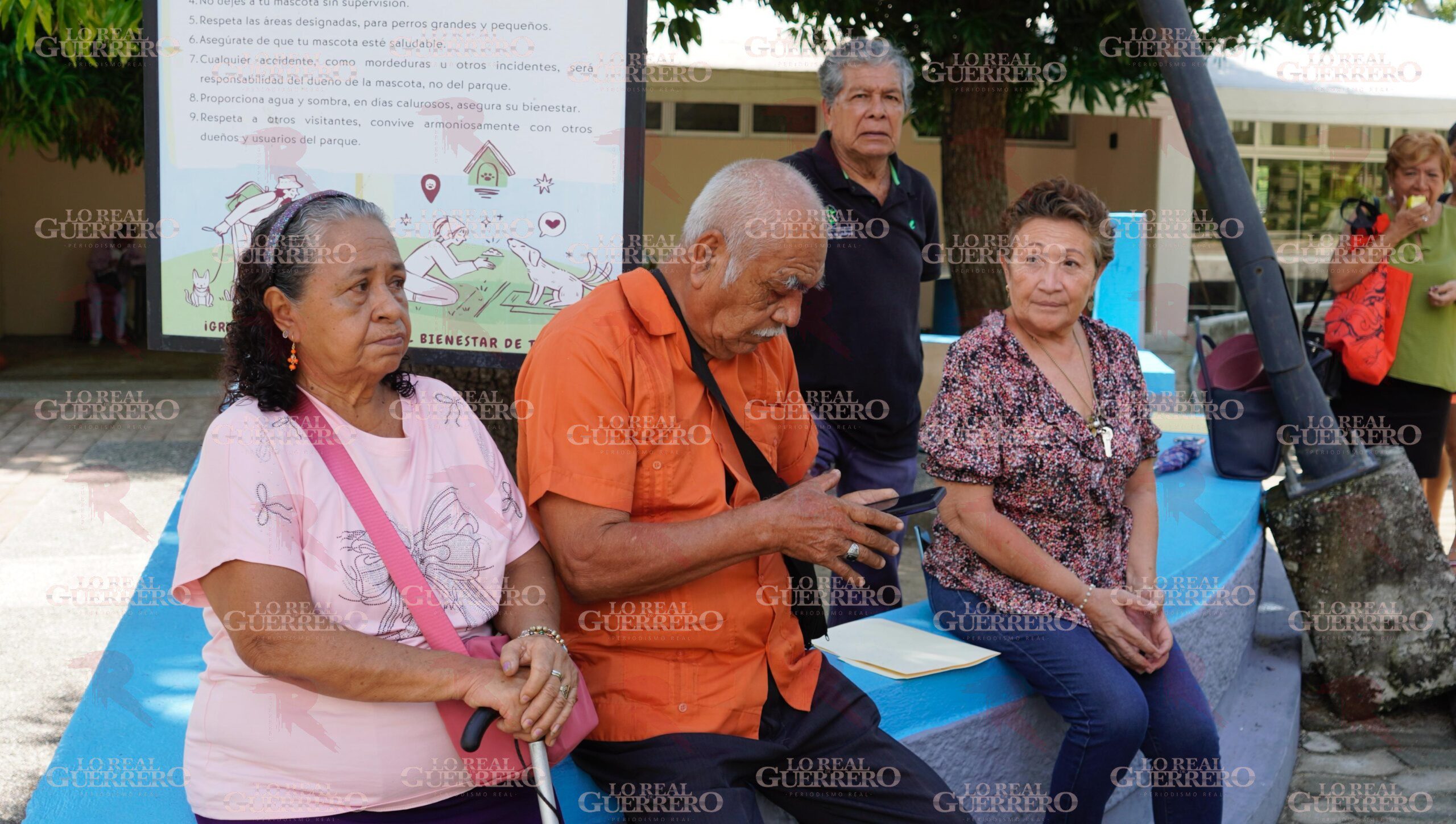 Se quejan jubilados y pensionados por falta de pago de su mensualidad