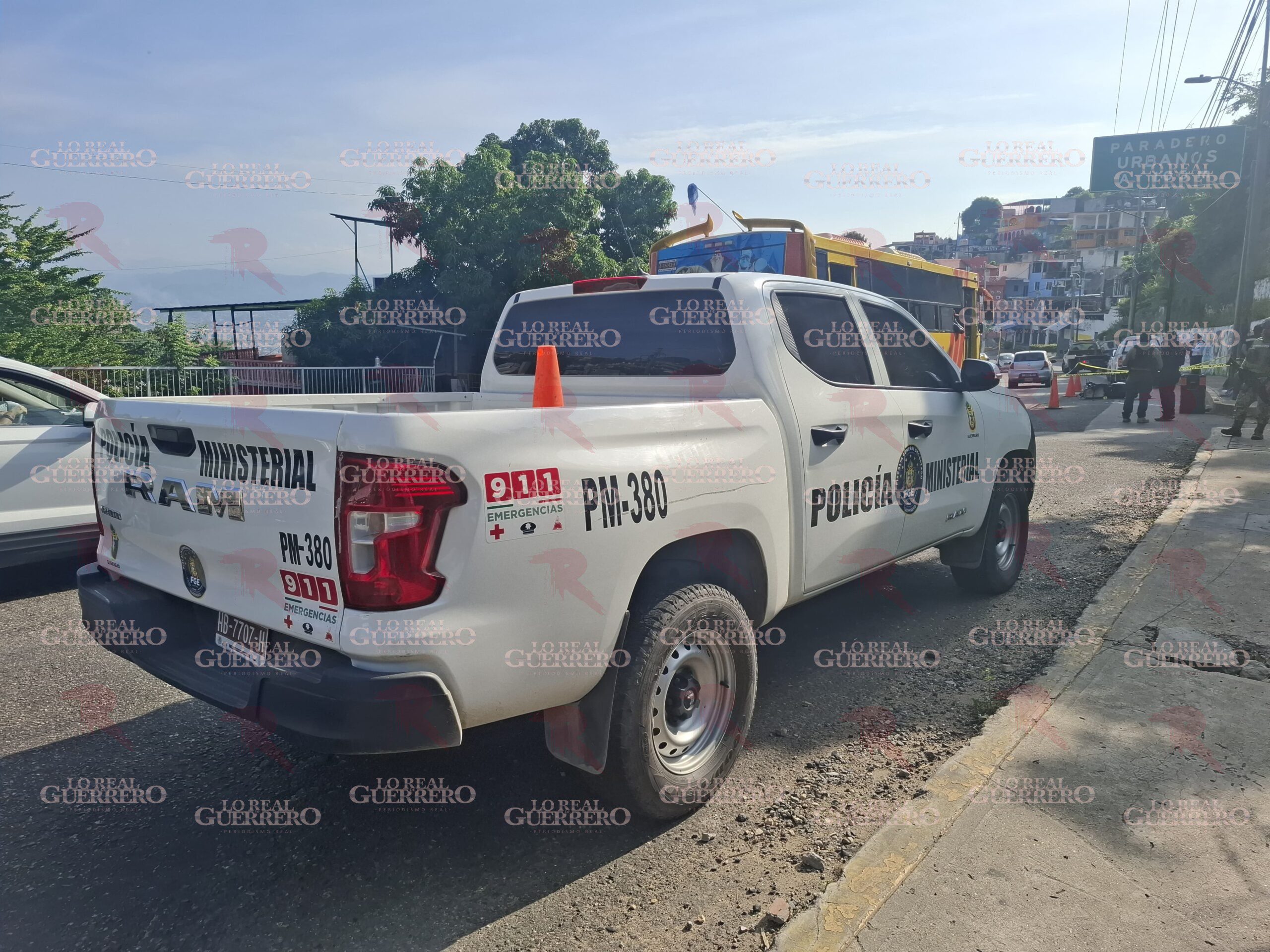 Muere motociclista tras derrapar en la carretera Acapulco-Mexico