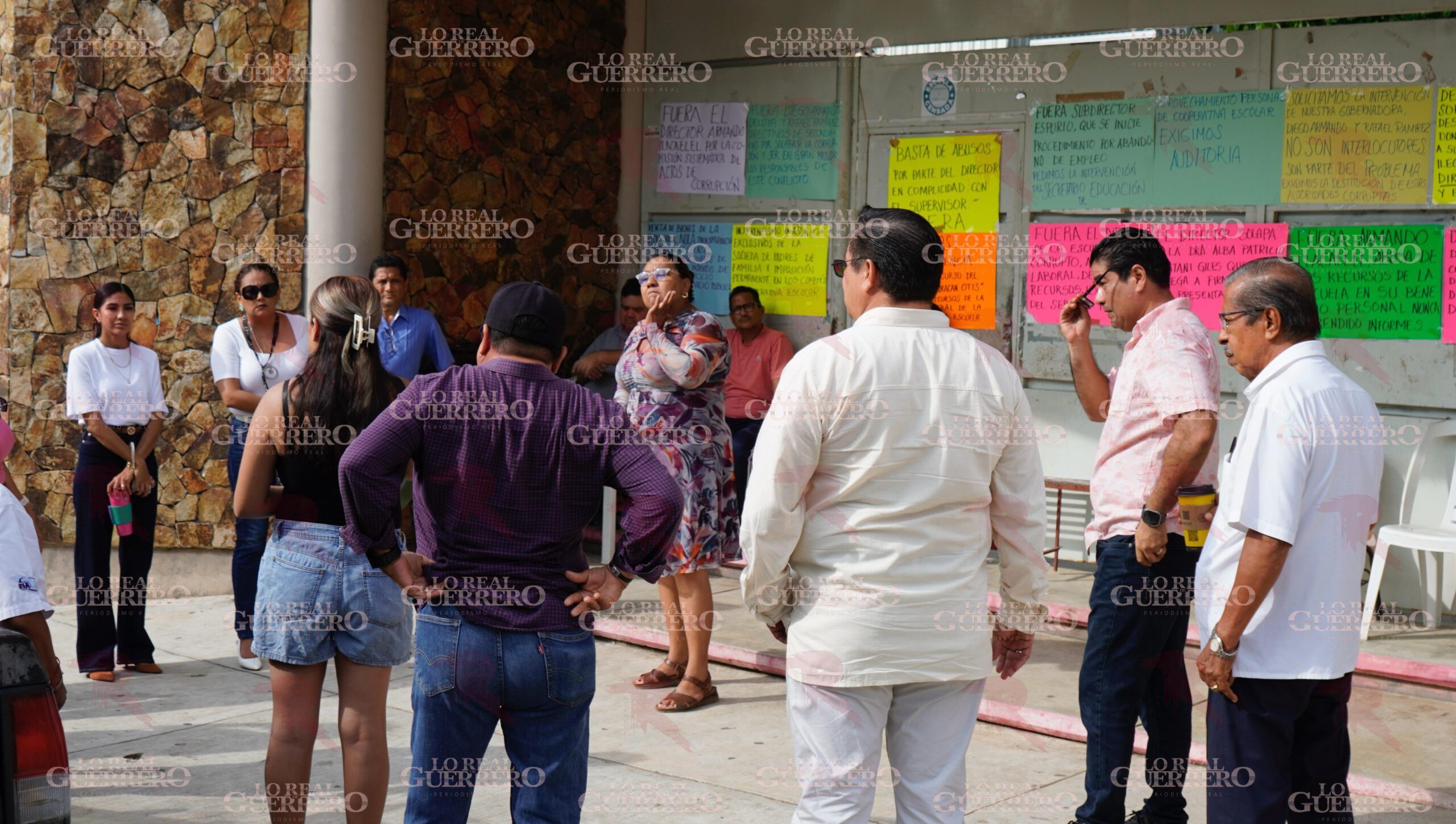 Suspenden clases en la Secundaria 4 de Acapulco por conflicto entre personal