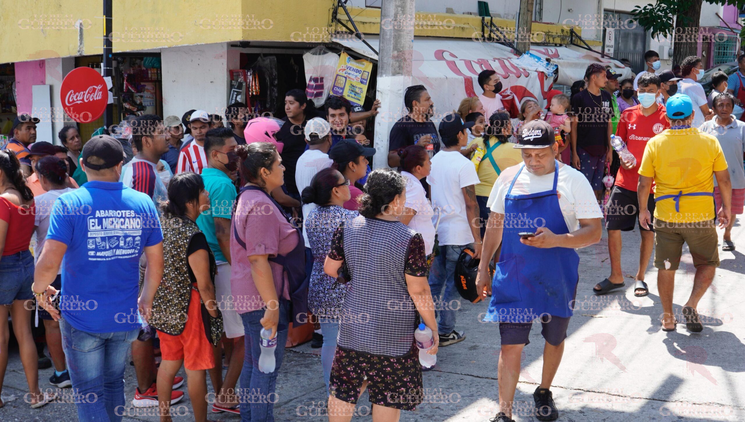Vuelven a protestar comerciantes contra la detención de uno de sus compañeros
