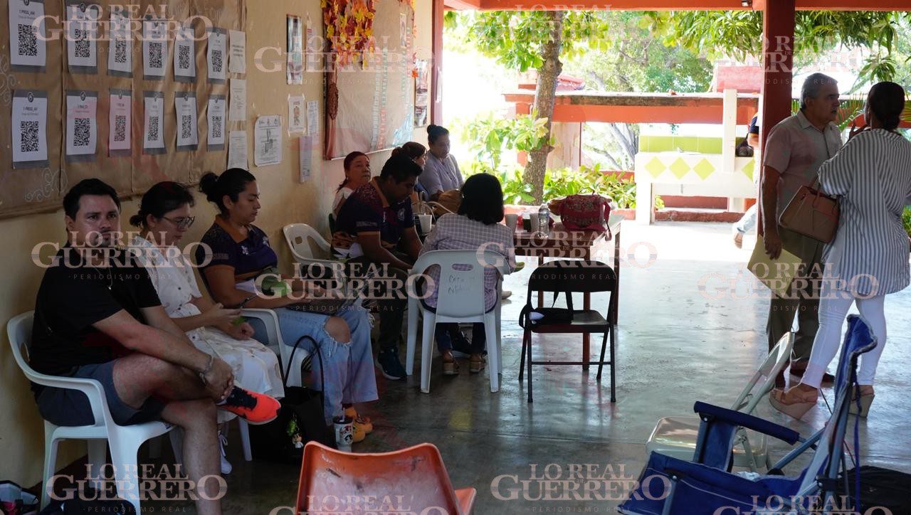 Paran labores trabajadores del CETIS 41 de Acapulco