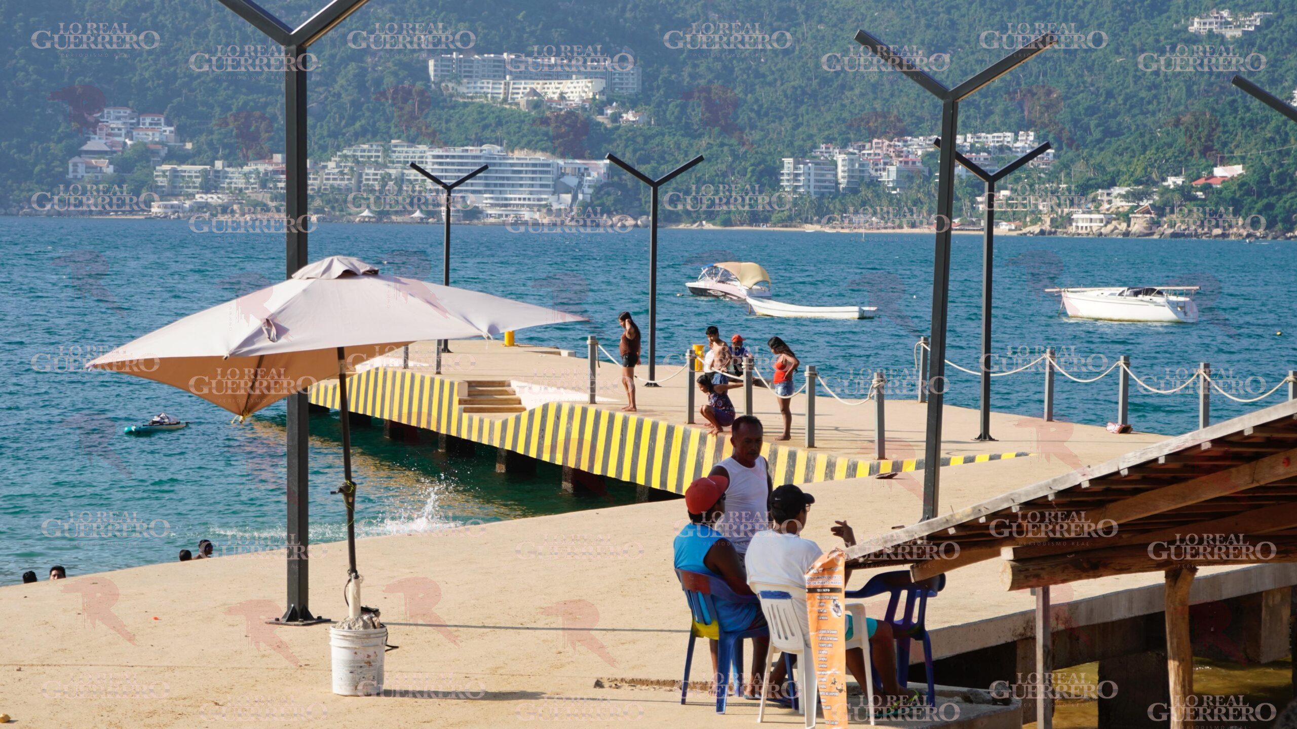 Retiran “marquesanos” plantón en el muelle