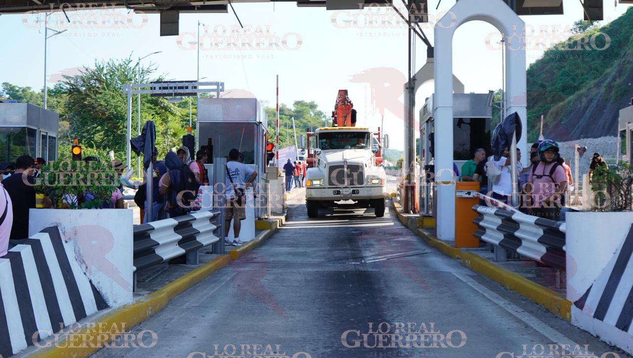 CETEG da paso libre en la caseta La Venta de la Autopista del Sol