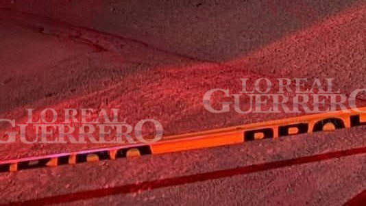 Hallan a hombre asesinado a balazos en la carretera Acapulco-Pinotepa Nacional