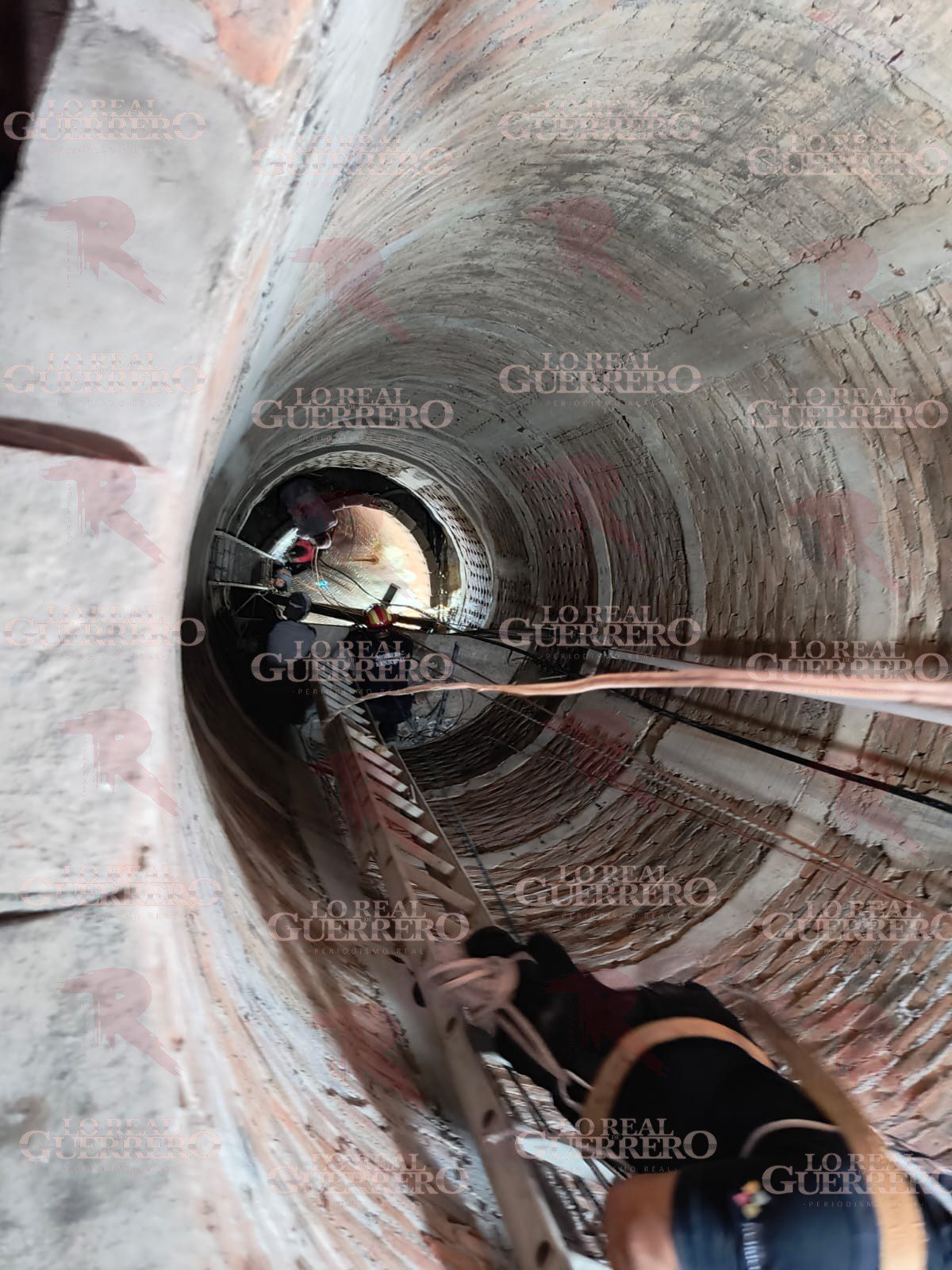 Muere joven tras caer en un pozo artesiano que limpiaba, en Chilpancingo