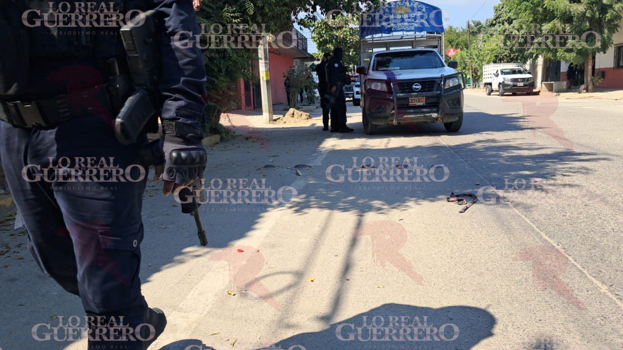 Privan de la vida a transportista a bordo de su unidad en Arroyo Seco