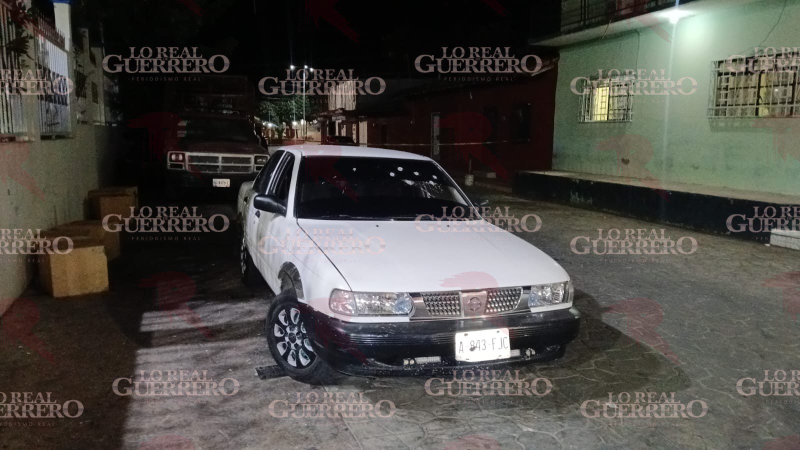 Ataque armado en pleno centro de Azoyú deja un taxista muerto