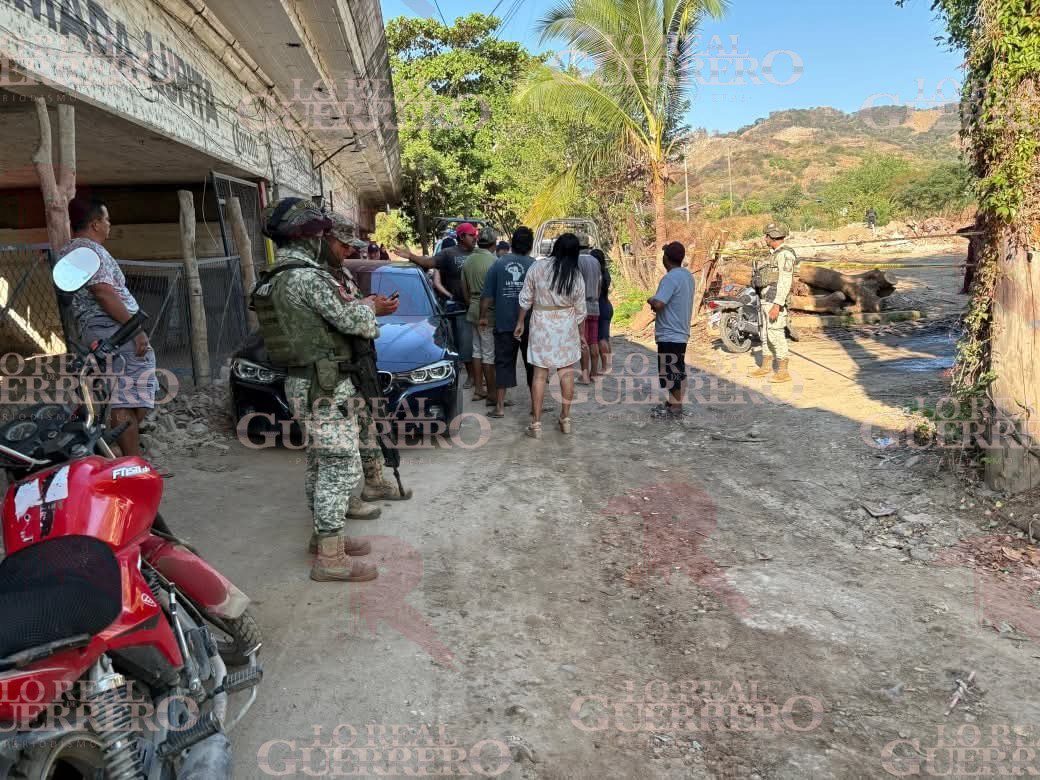 Hallan asesinada a una mujer en Tecpan de Galeana