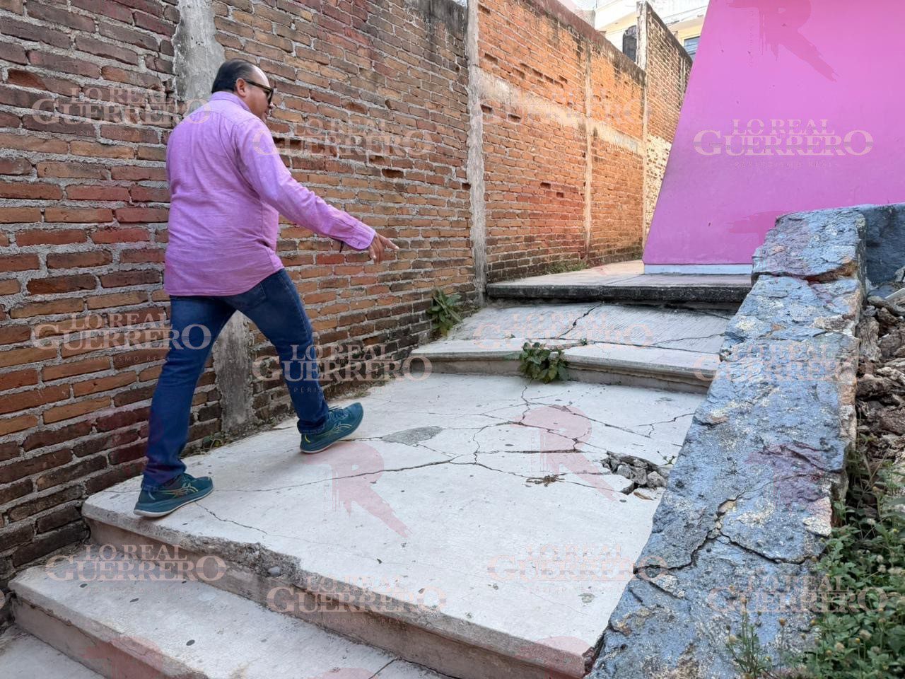 Daños en escuela de Acapulco impiden regreso a clases