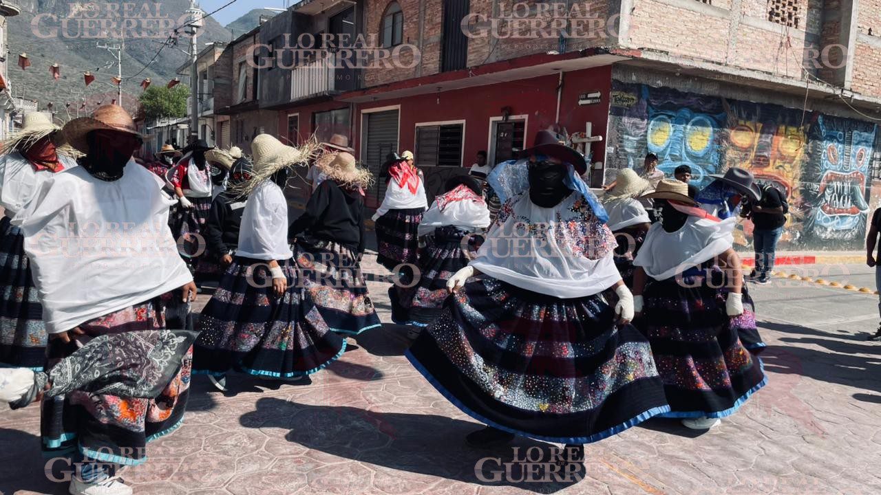 En Zitlala, la Pelea de los Xochimilcas renueva un ritual ancestral previo a la Cuaresma