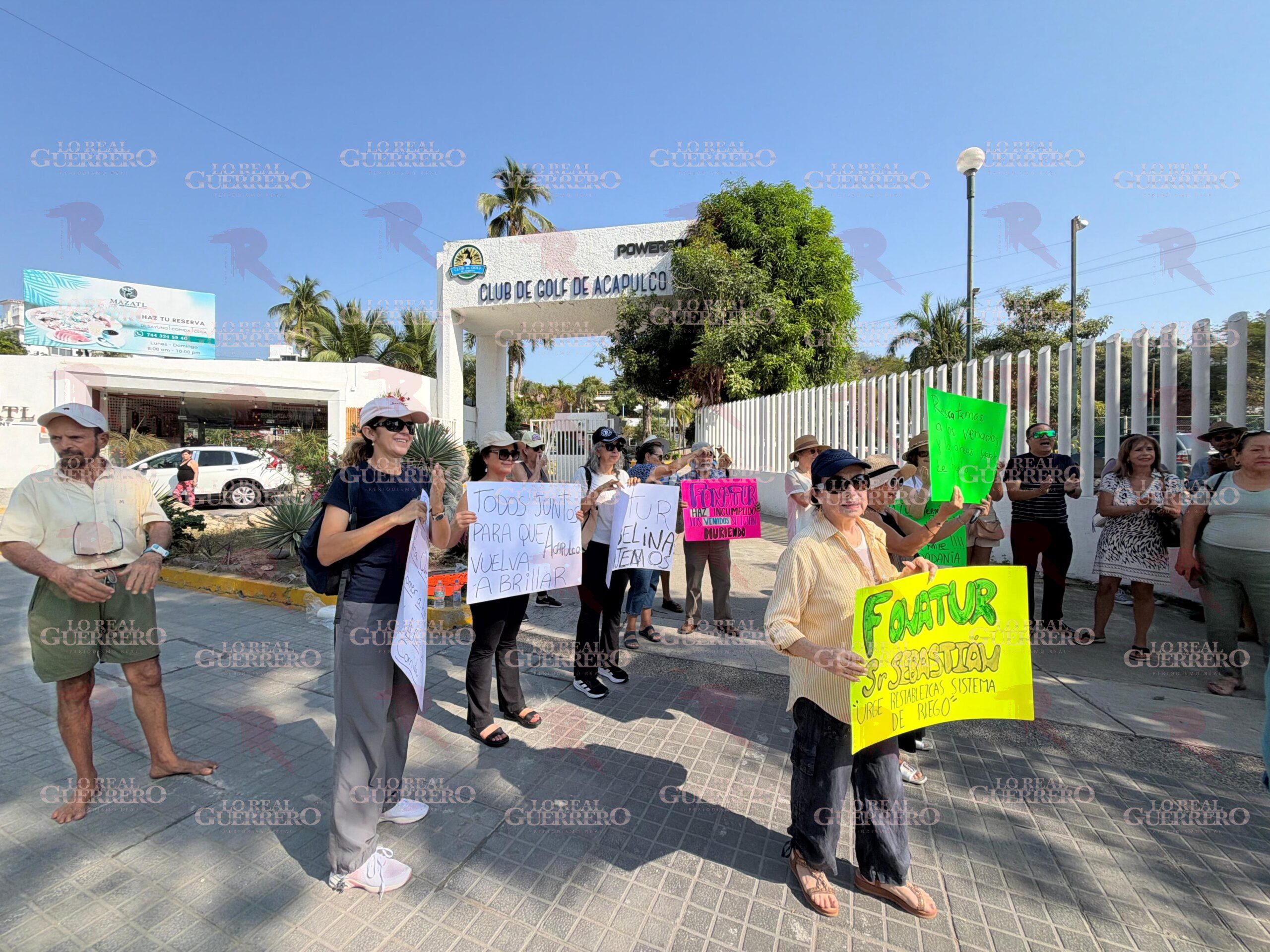 Bloquean nuevamente para exigir protección a venados del Club de Golf