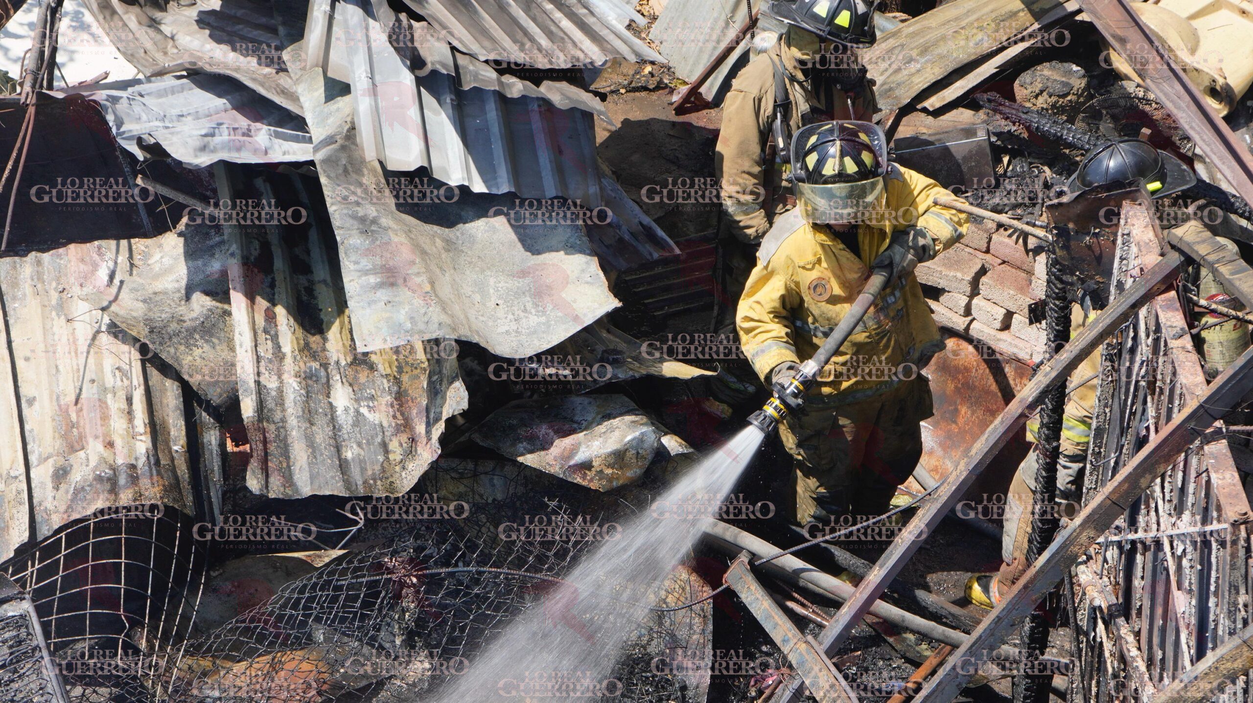 Adulto mayor pierde su patrimonio tras incendio