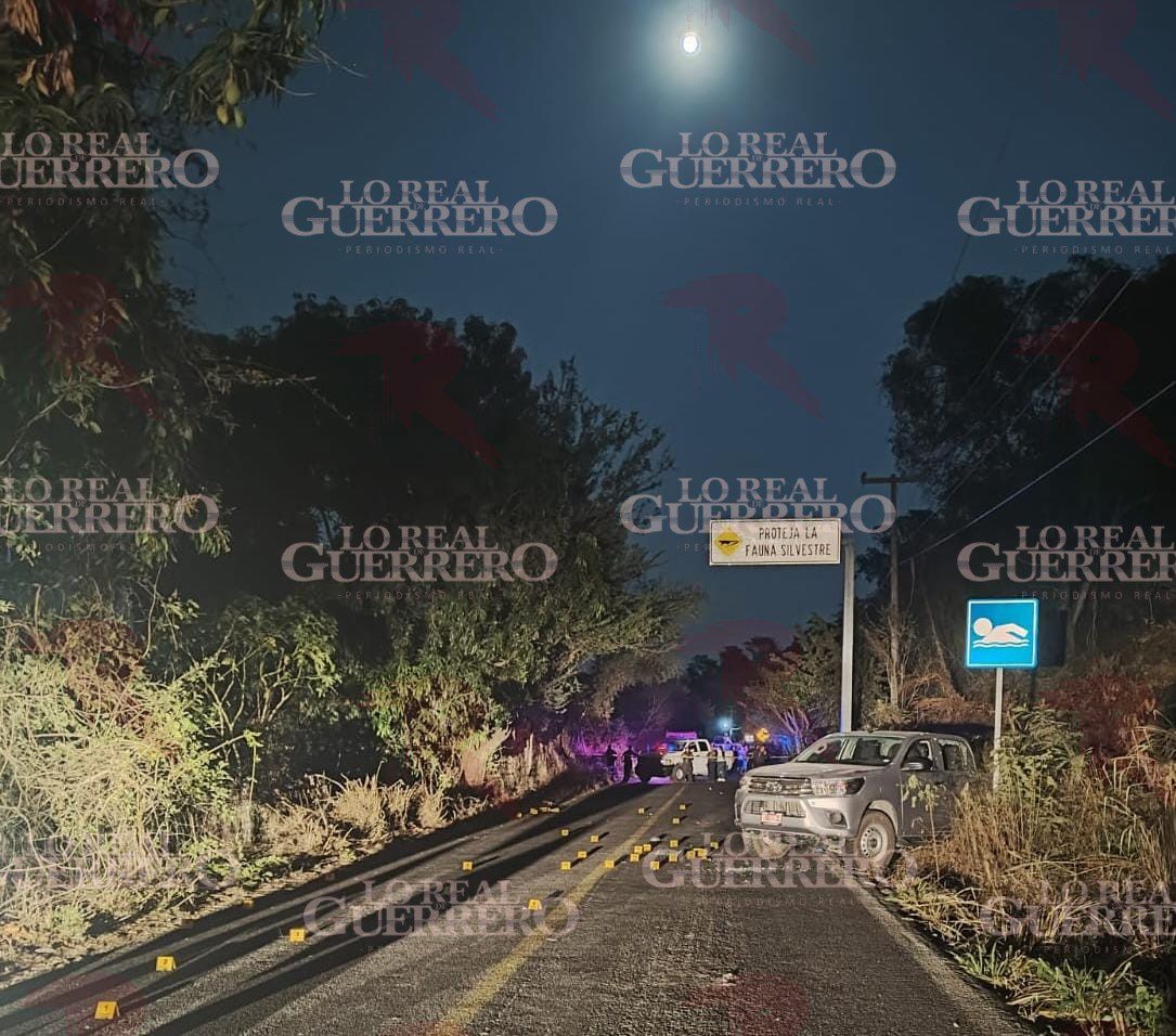 Acribillan a balazos al director de Obras y al tesorero del Ayuntamiento de Ayutla de los Libres