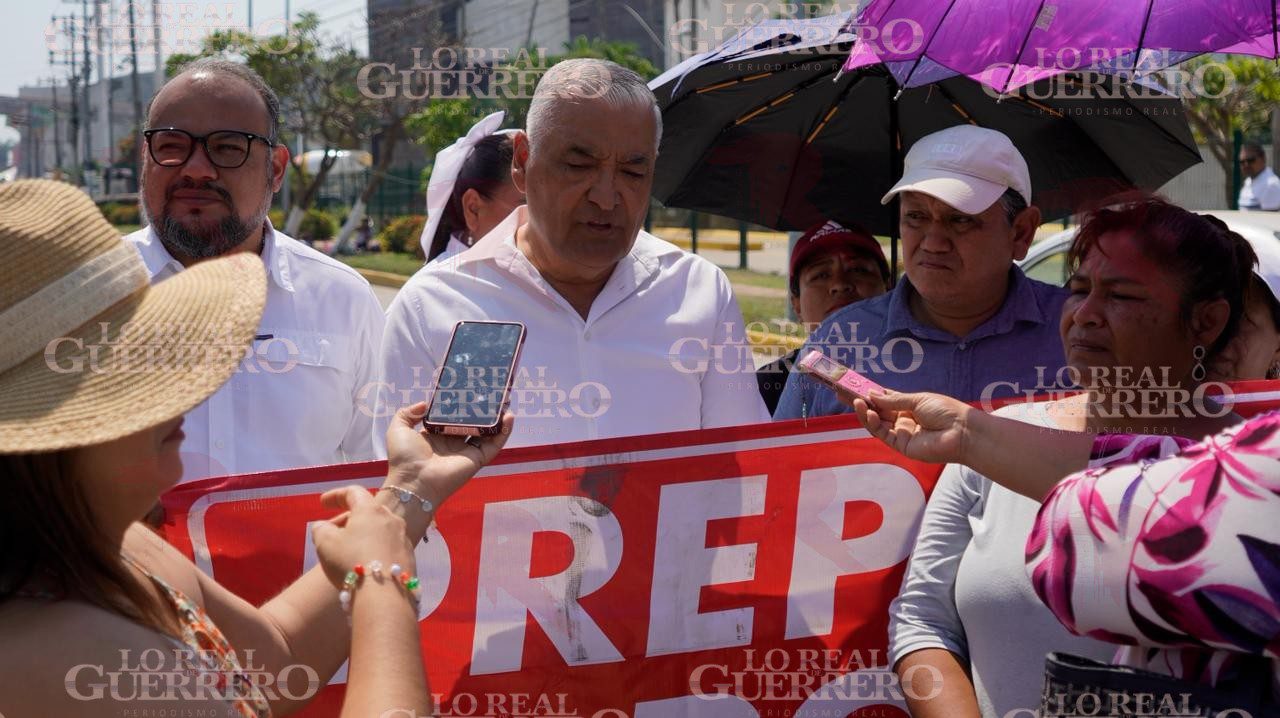 Con bloqueo exigen pago de bono en Prepas Populares