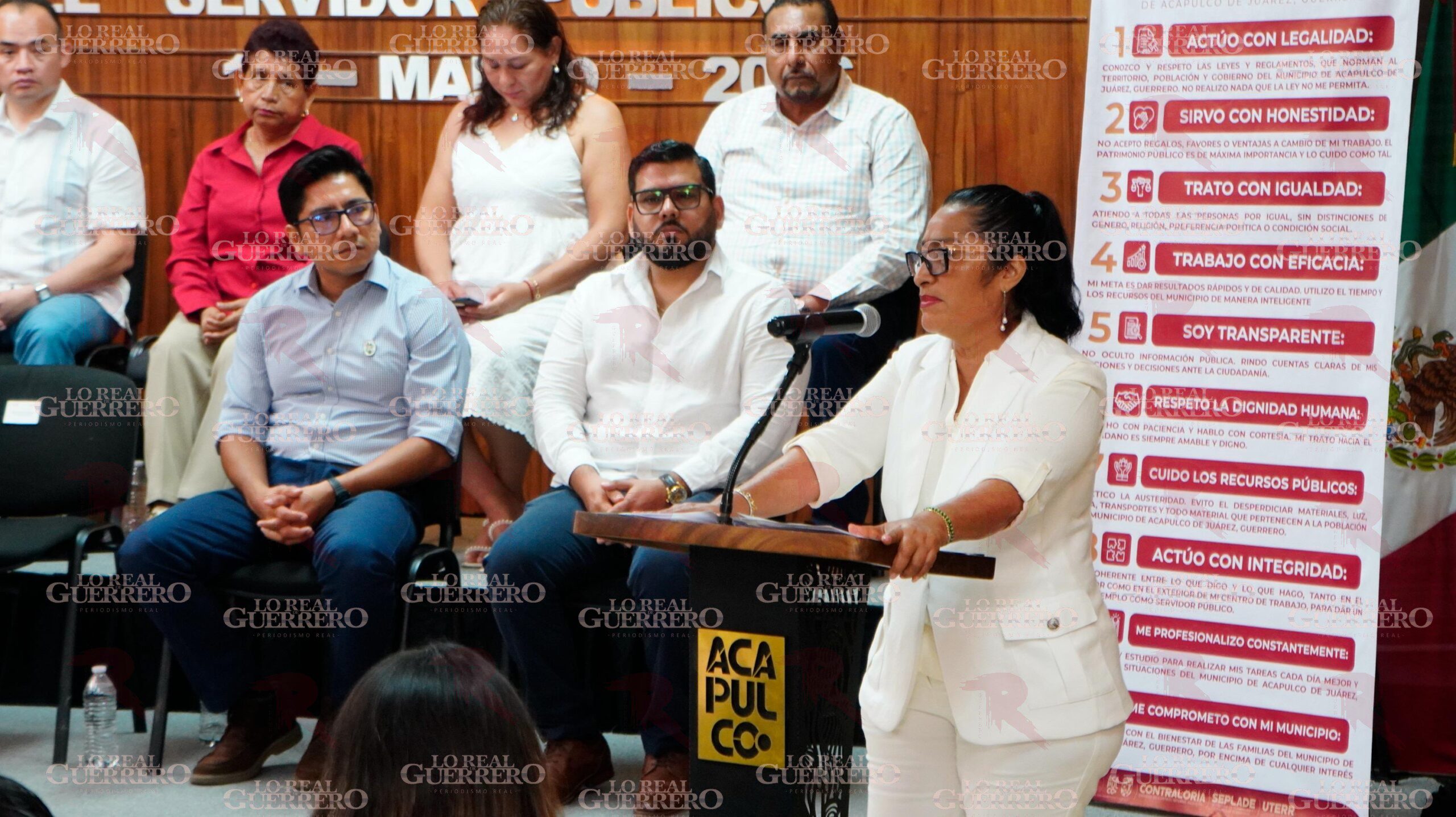 Presentan “Decálogo del Servidor Público” en el Ayuntamiento de Acapulco